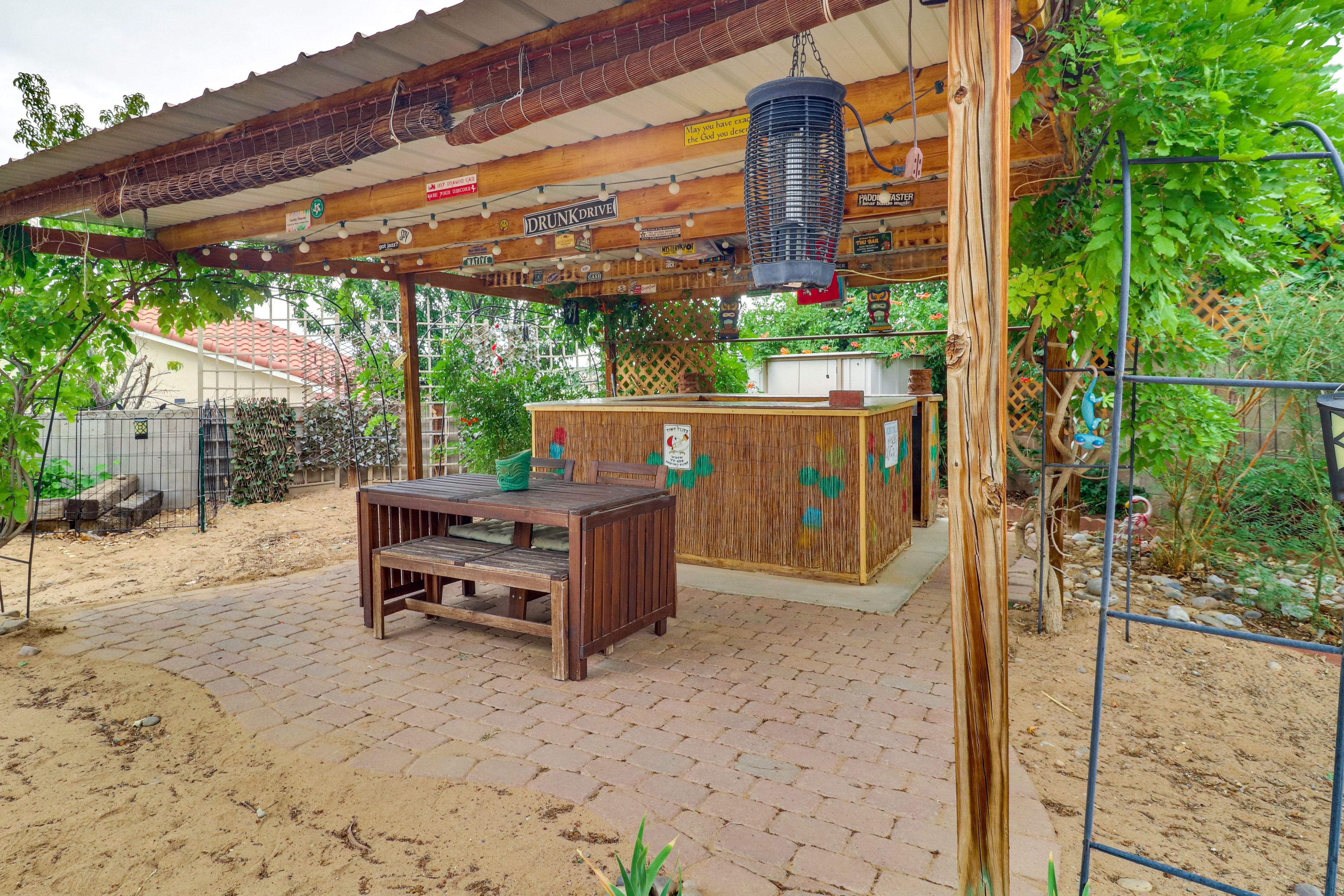 Covered Patio | Outdoor Bar | Dining Area