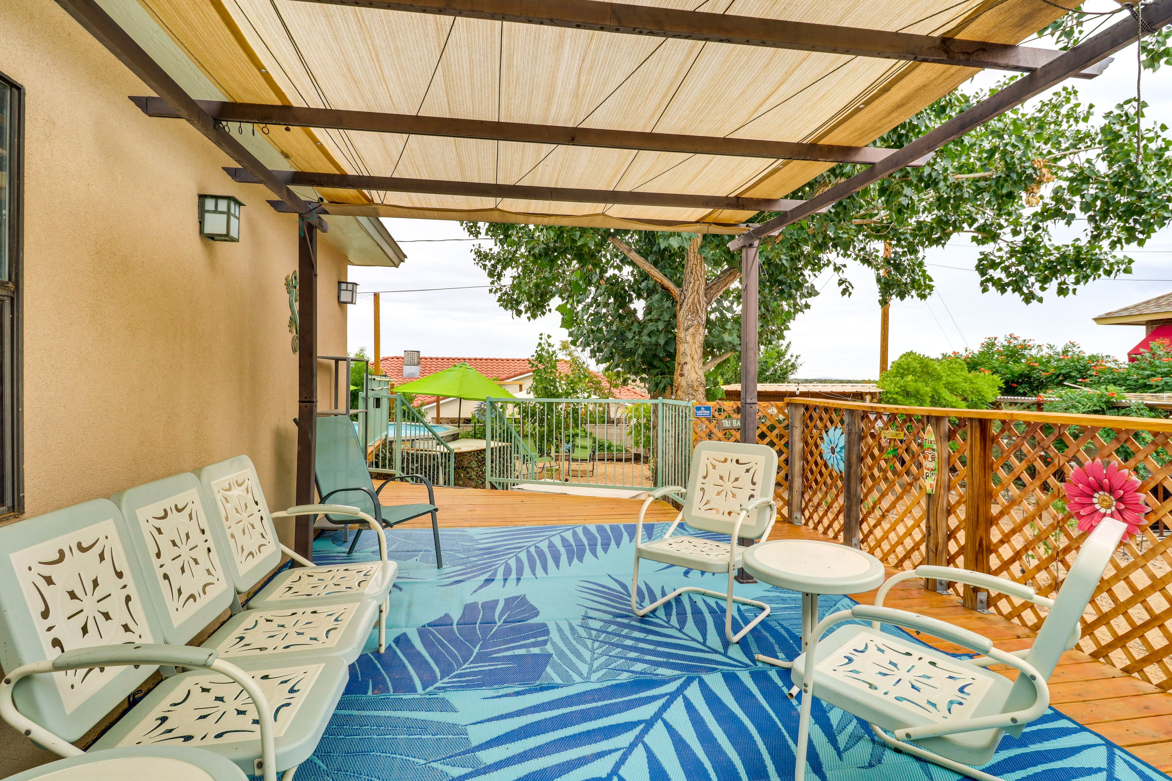 Deck | Outdoor Seating