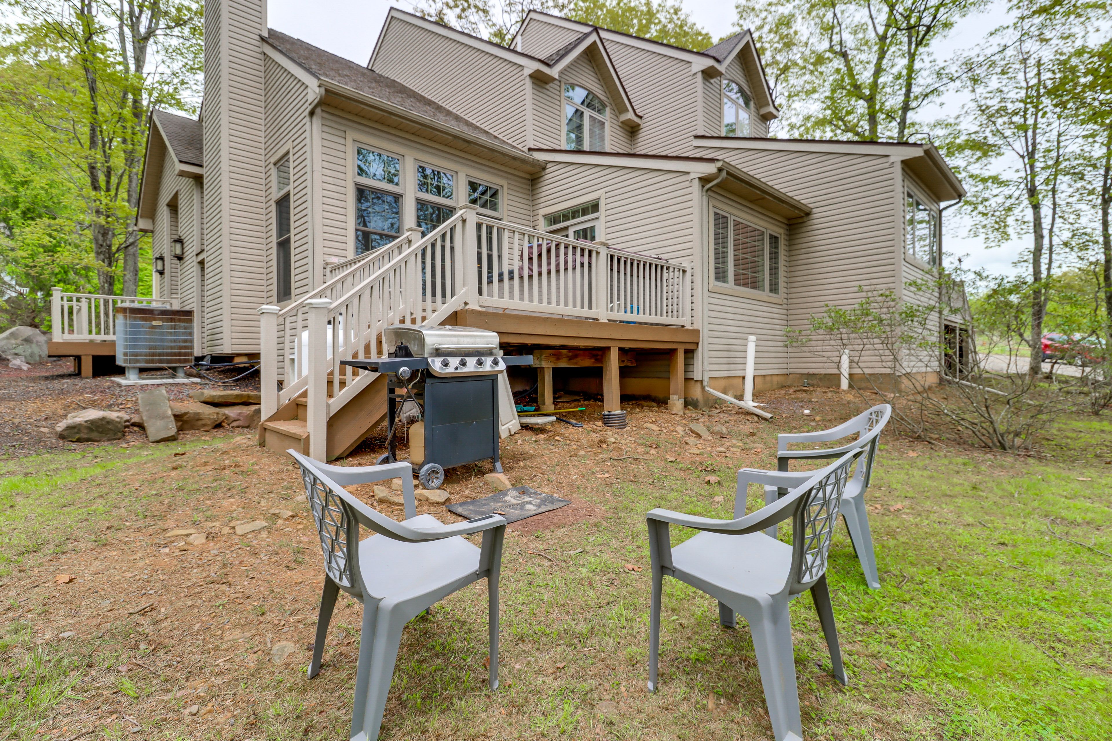 Lake Harmony Vacation Rental | 3BR | 2.5BA | Stairs Required | 2,000 Sq Ft