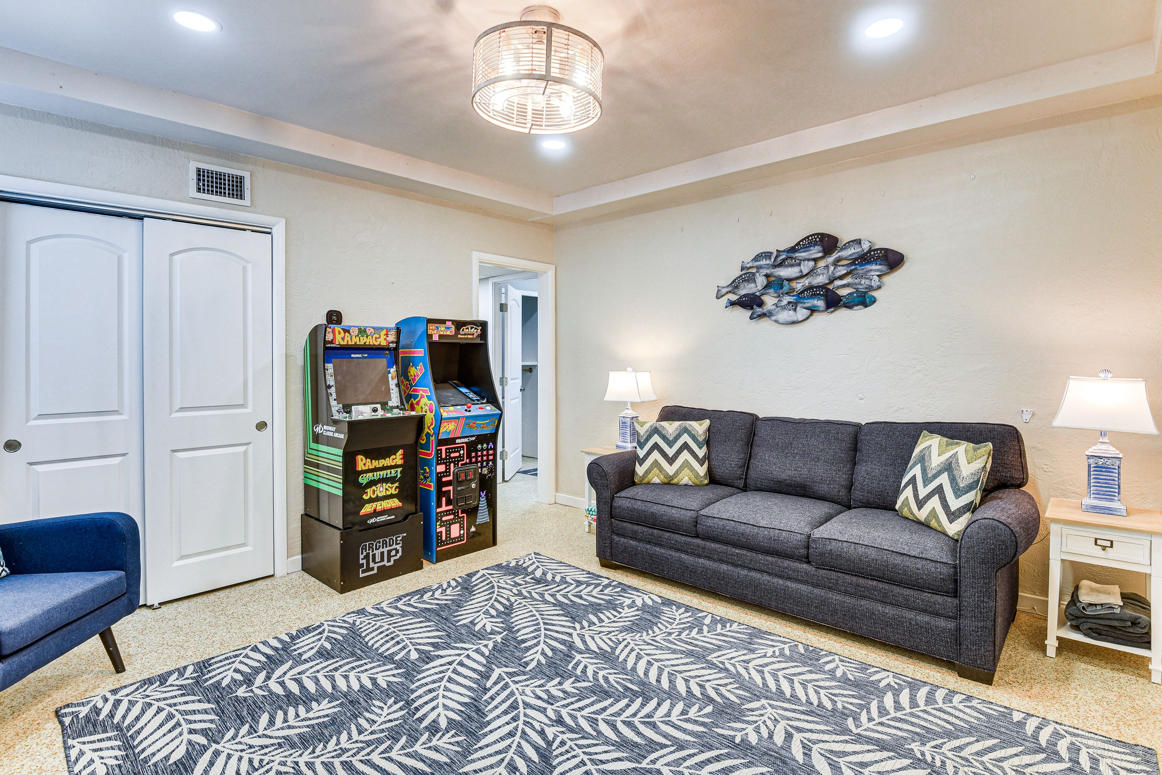 Living Room | Queen Sleeper Sofa | Smart TV