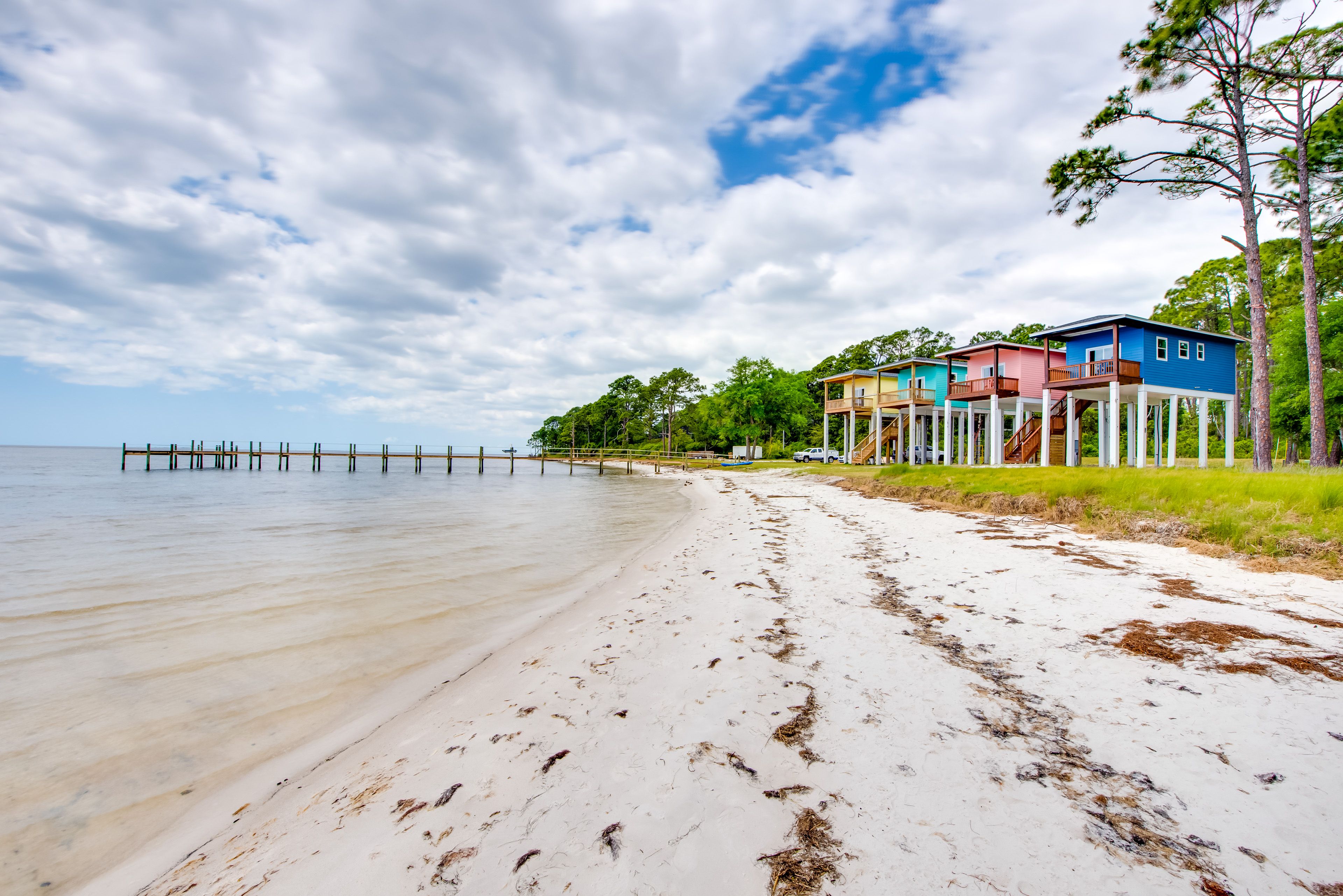 Shared Outdoor Amenities | Dock | Beach Access | Kayak