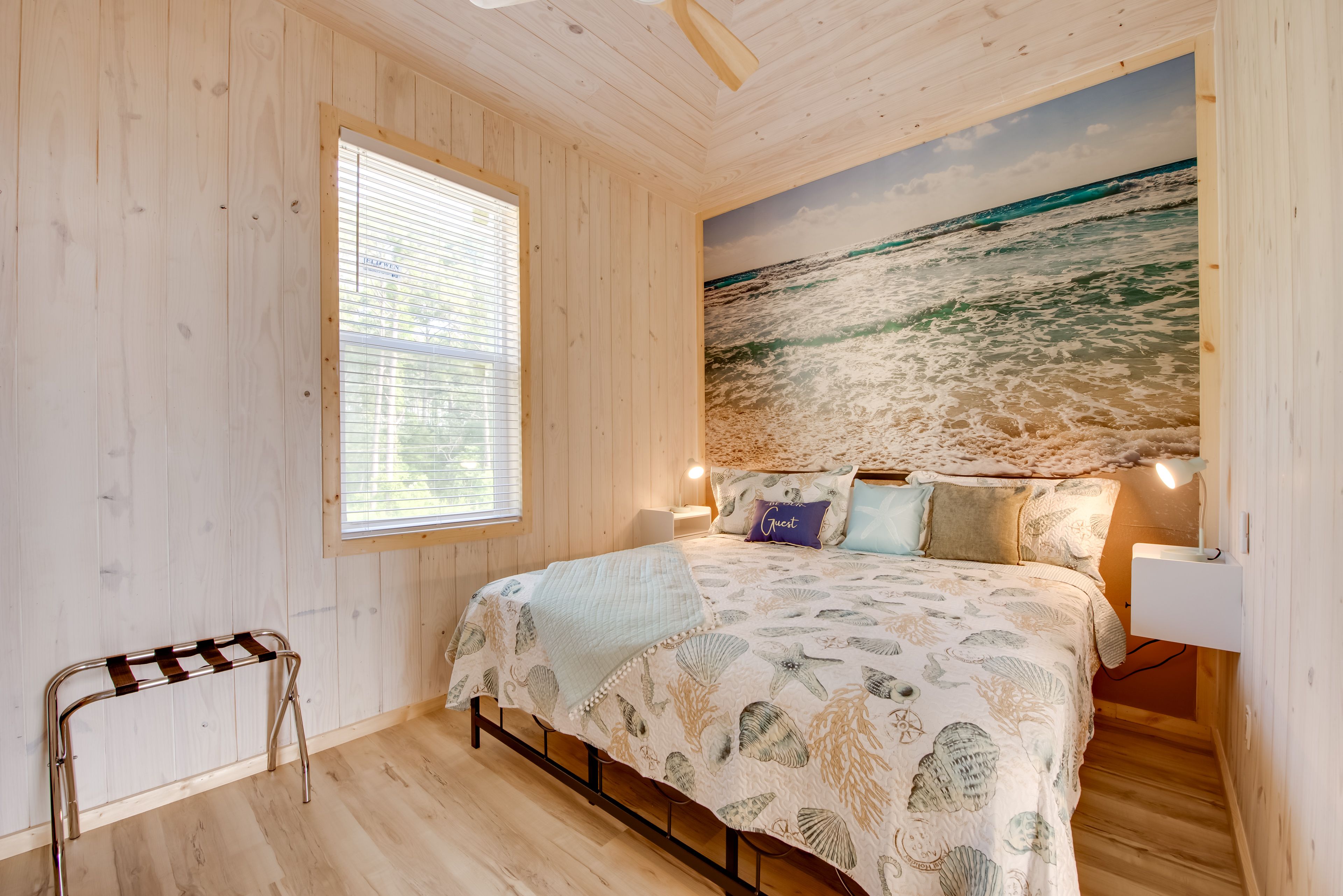 Bedroom | King Bed