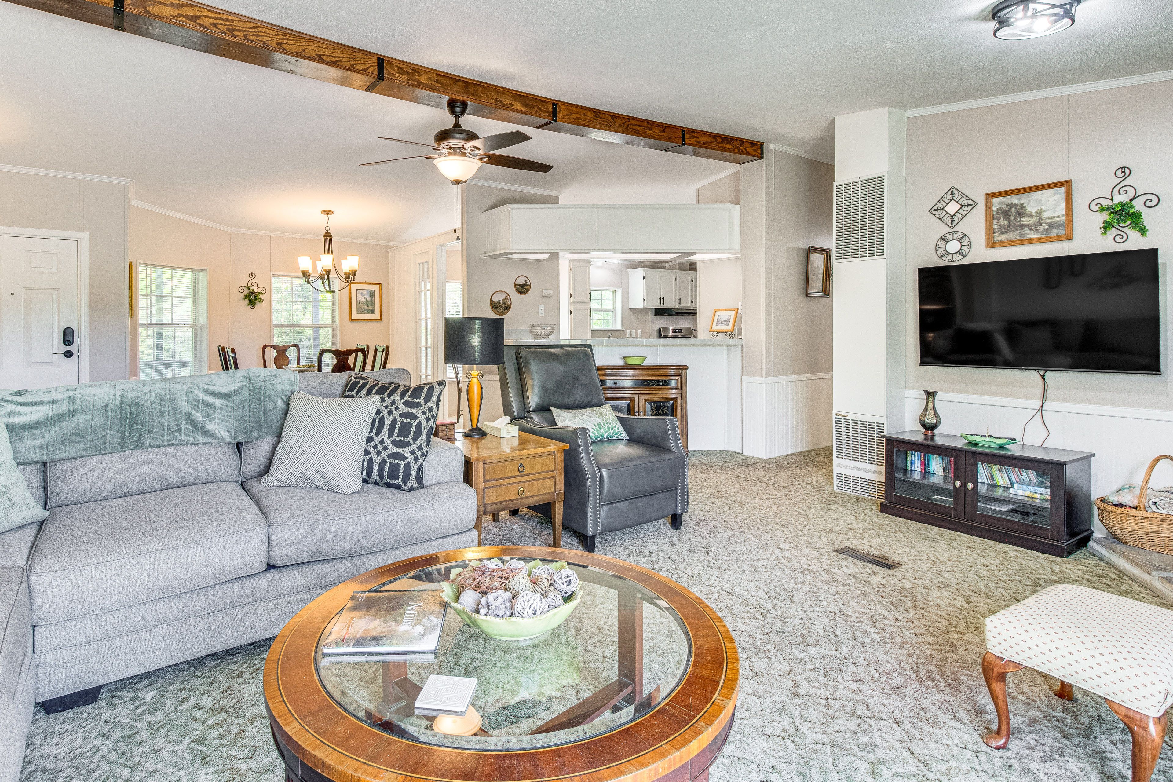 Elizabeth Vacation Rental | 3BR | 2BA | Steps Required | 1,200 Sq Ft