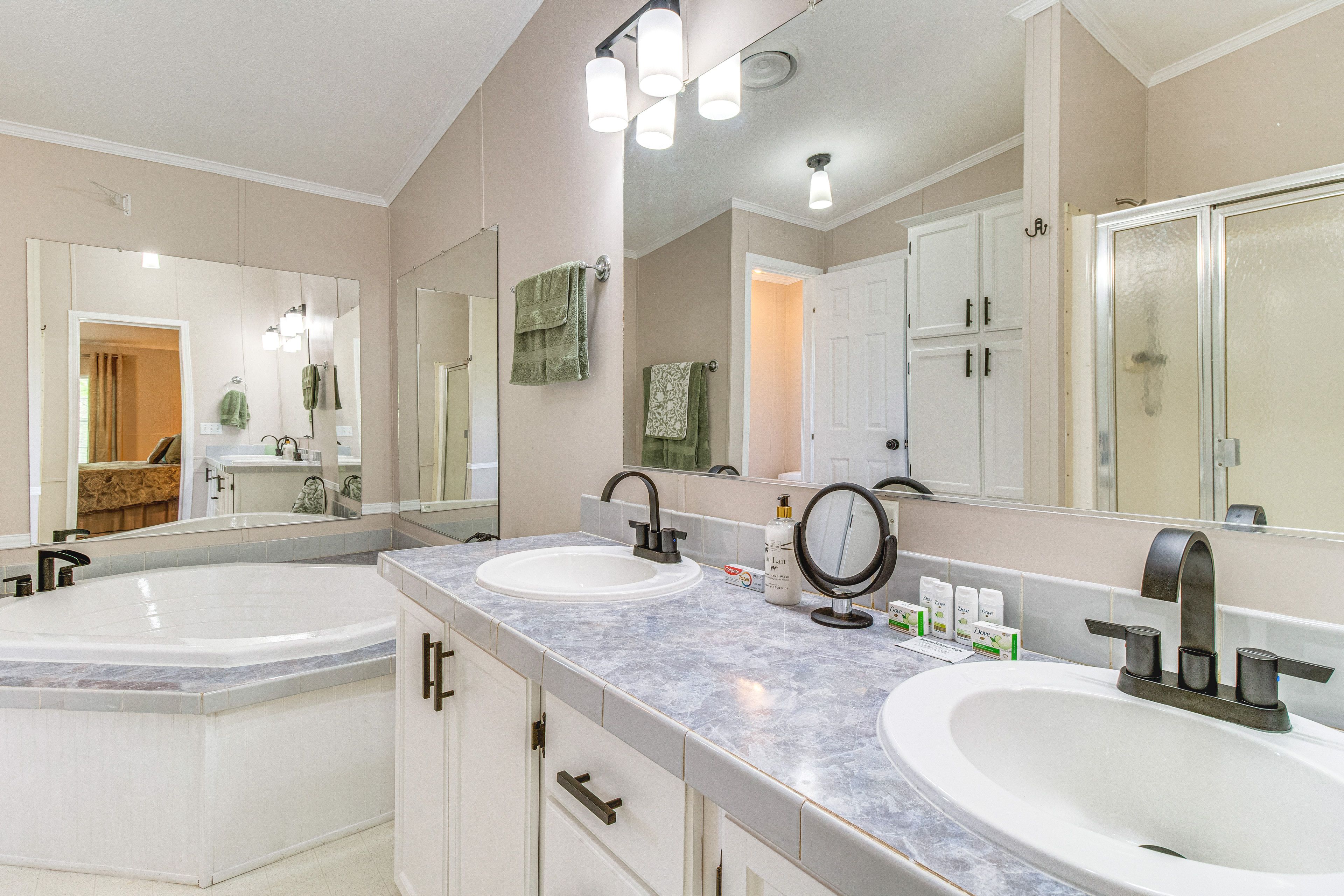 En-Suite Bathroom