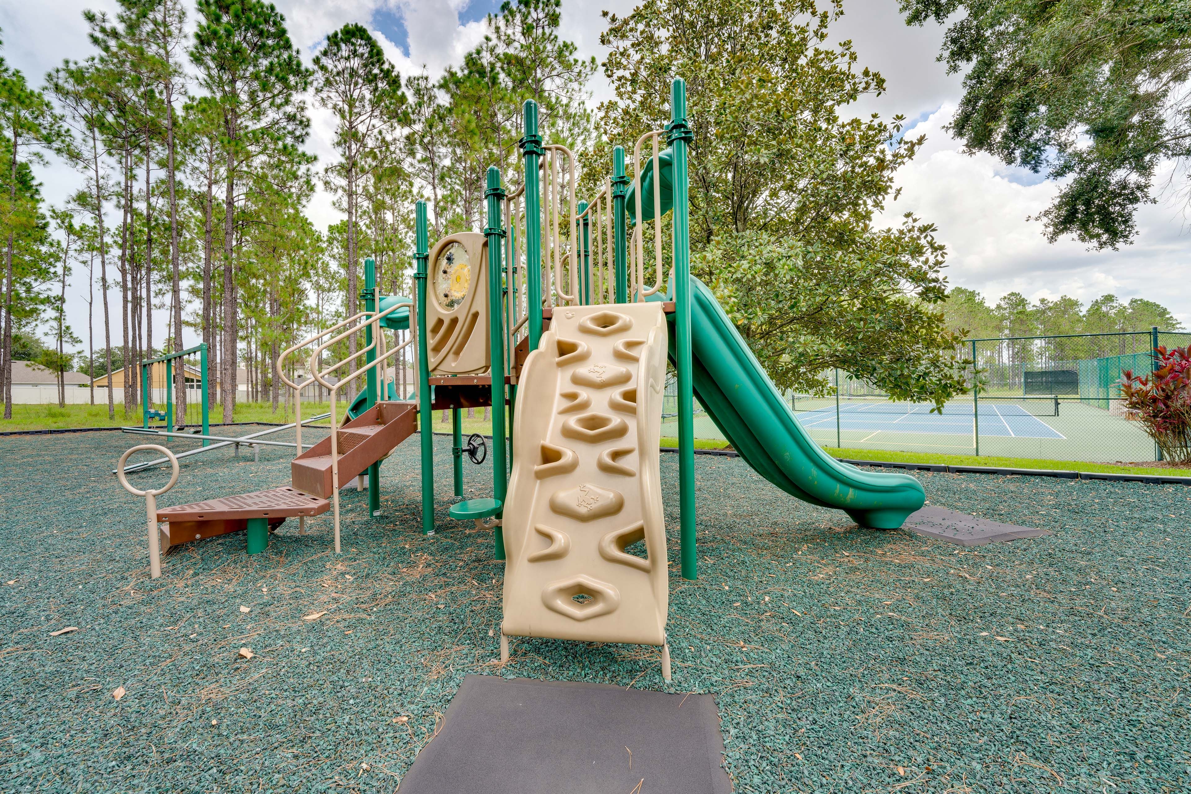 Community Amenities | Playground