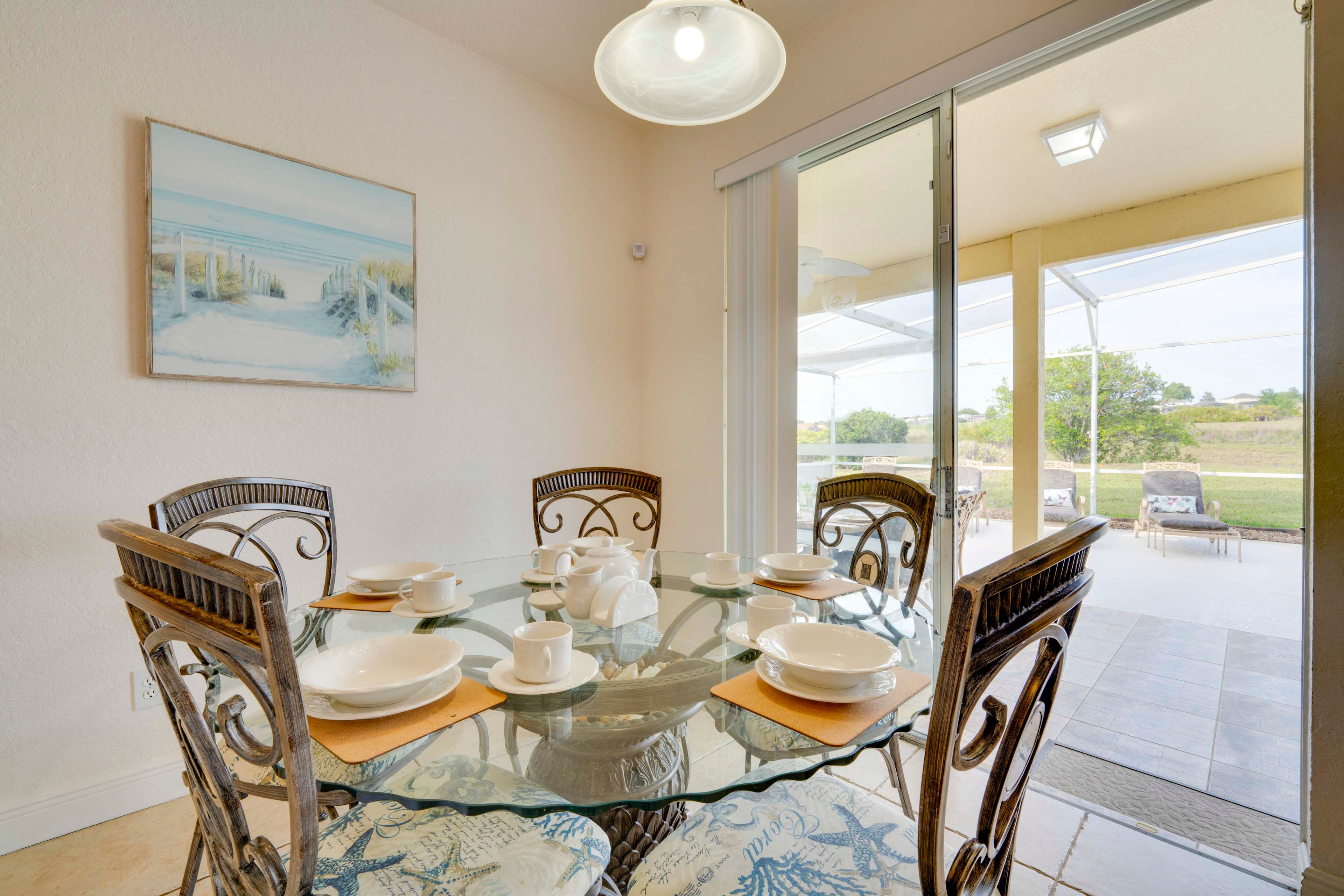 Dining Area | 1st Floor