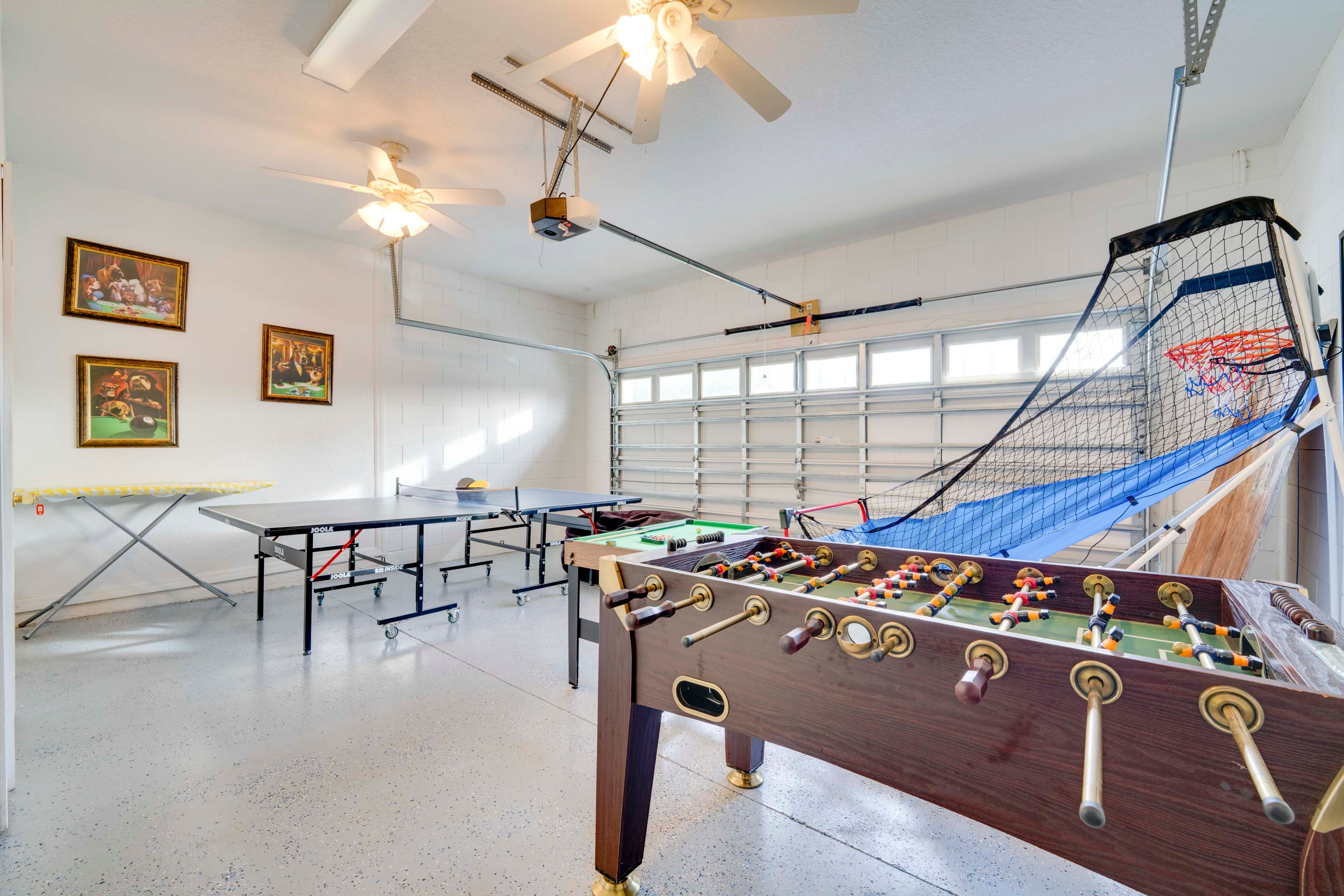 Garage Game Room | 1st Floor | Basketball Game