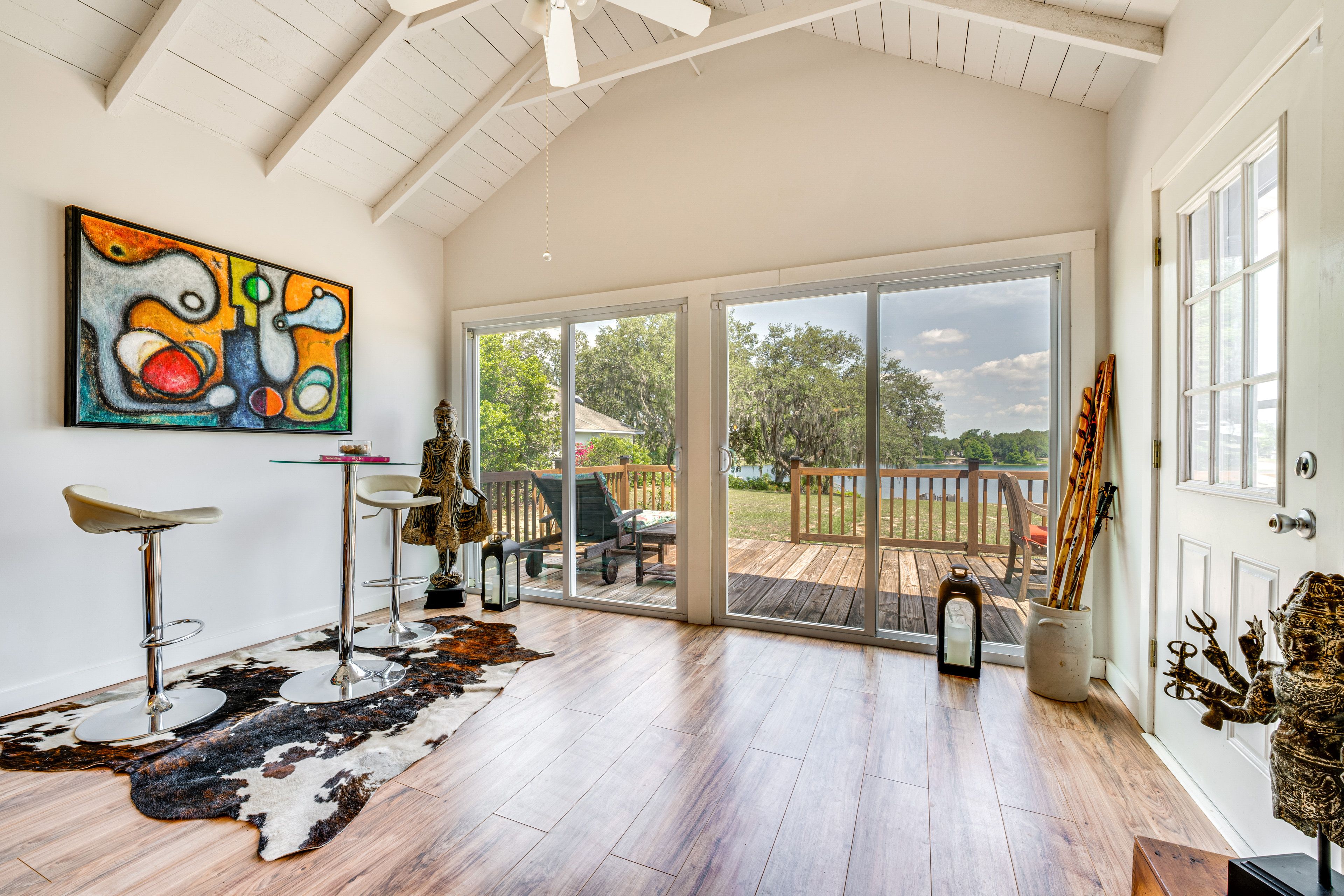Living Space | Free WiFi | Single-Story Home