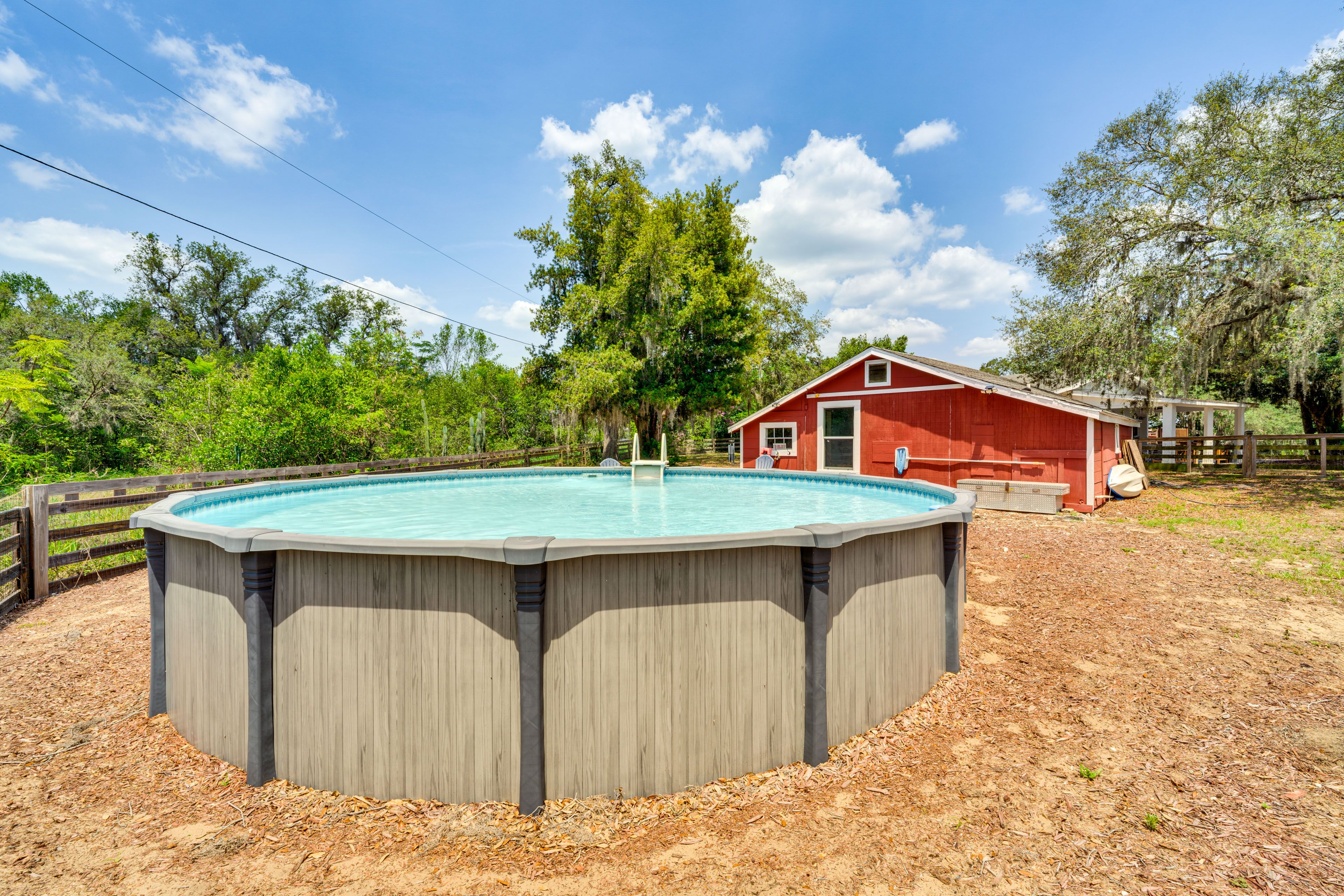 Outdoor Space | Above-Ground Pool