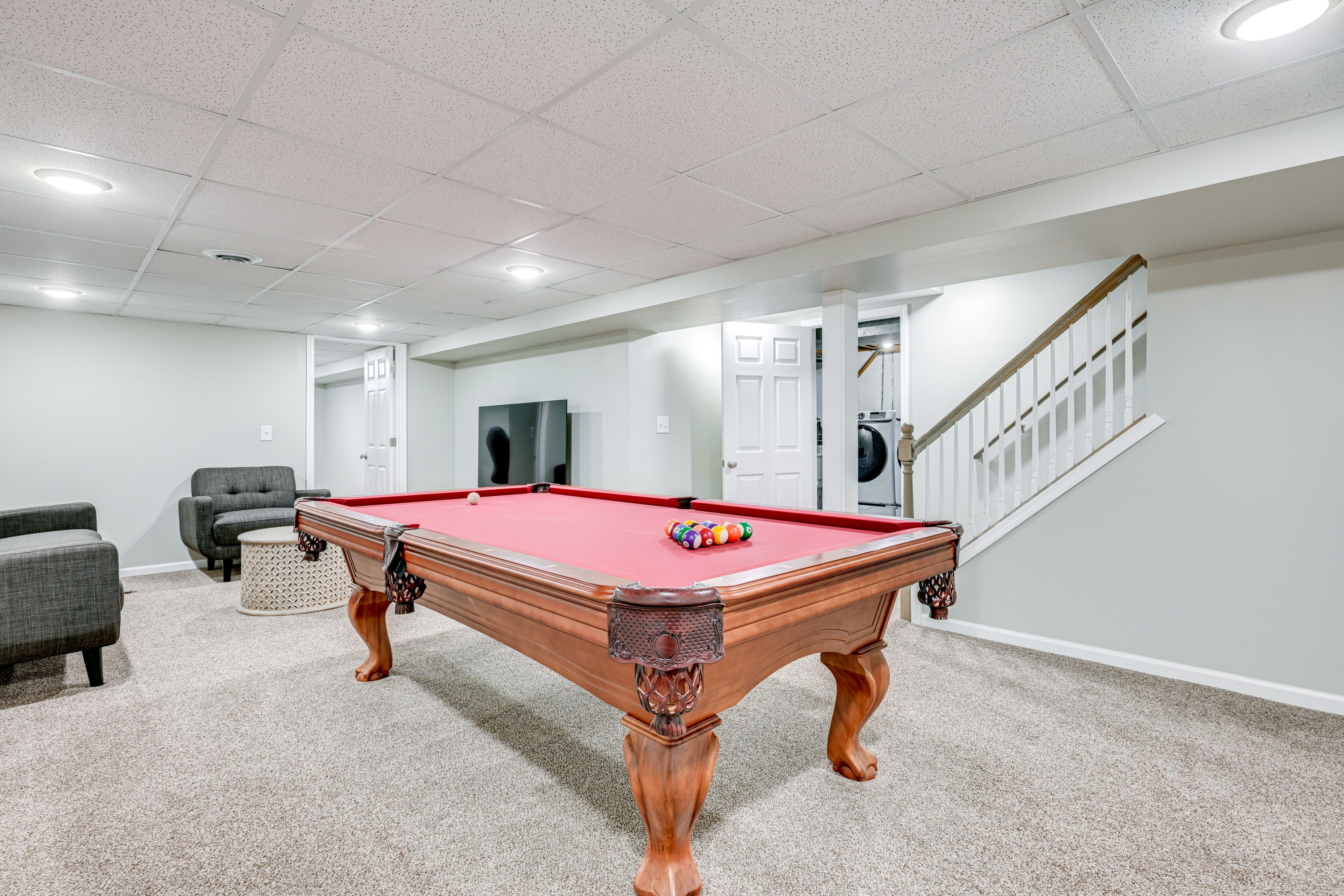 Game Room | Pool Table | Smart TV | Basement