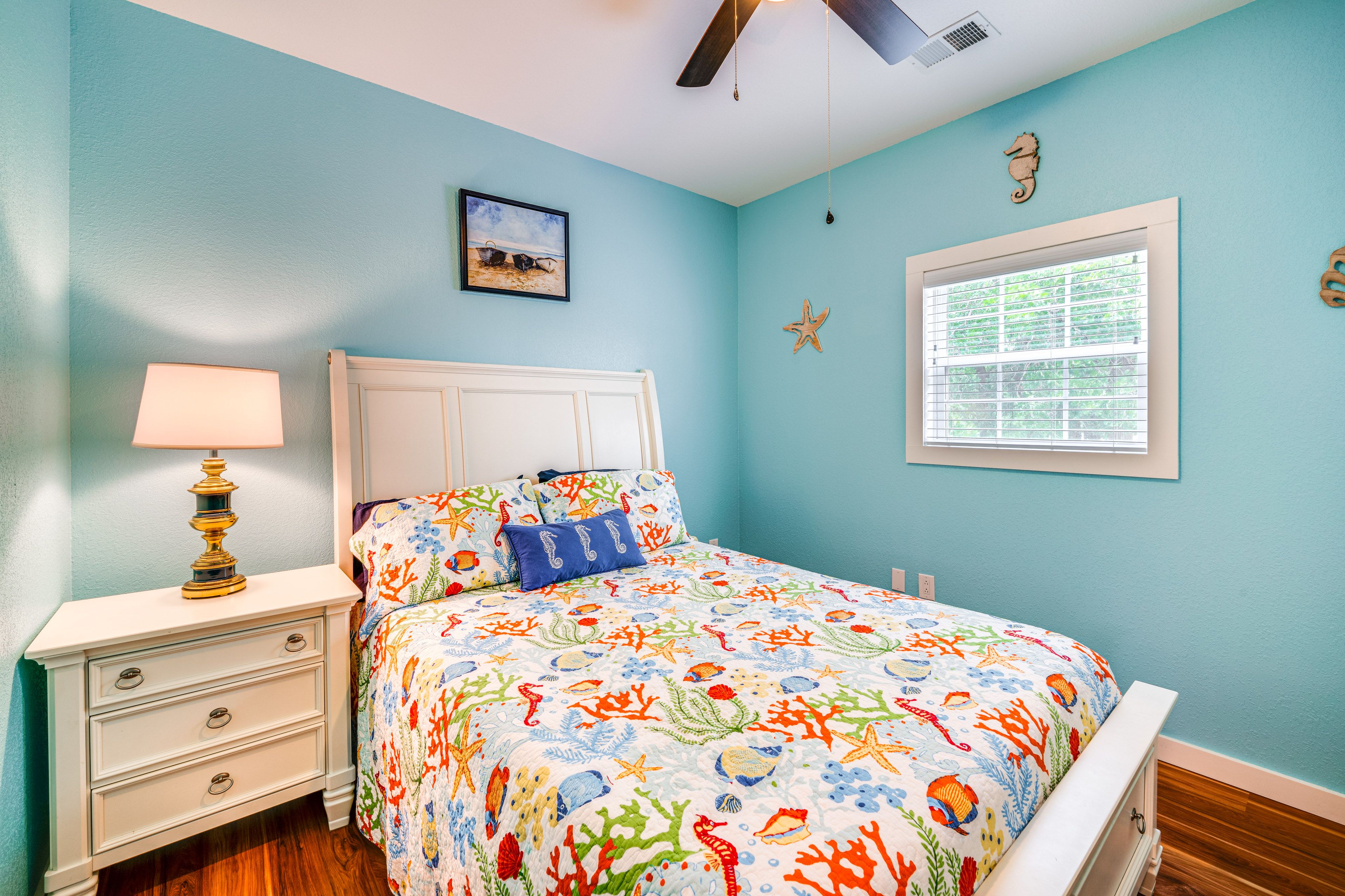 Bedroom 1 | Queen Bed | Linens Provided
