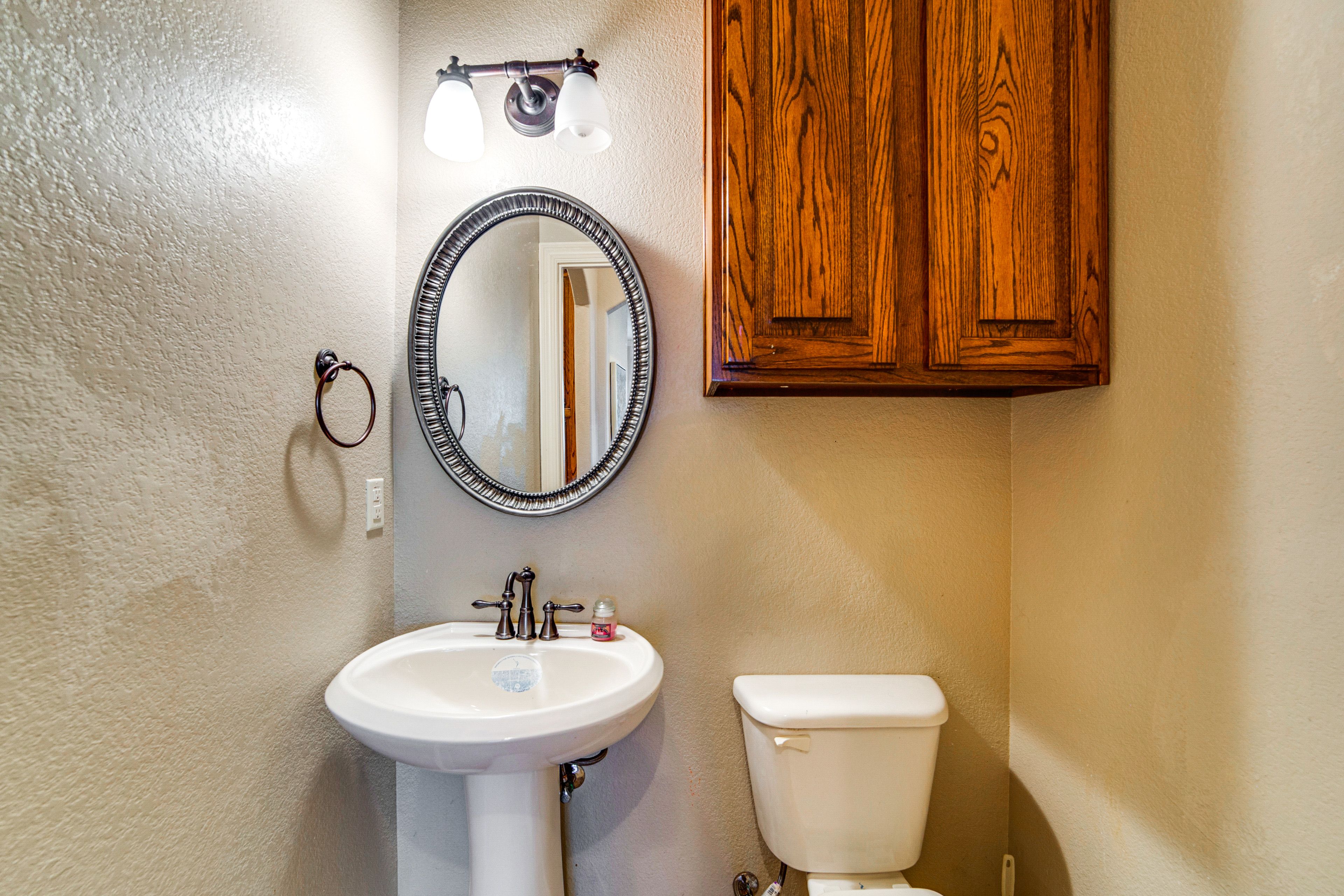 Half Bathroom | 1st Floor