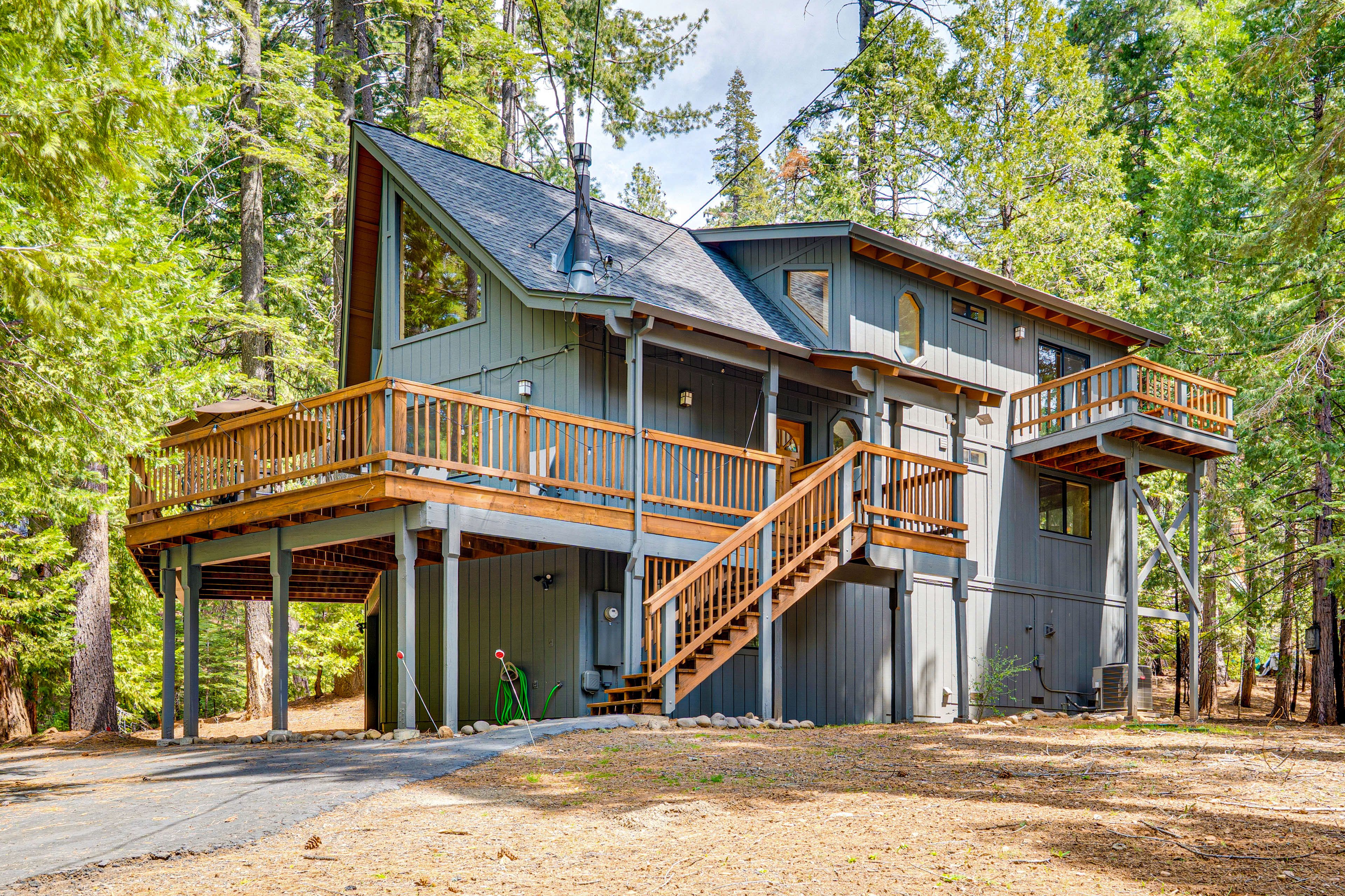 Property Exterior | Front