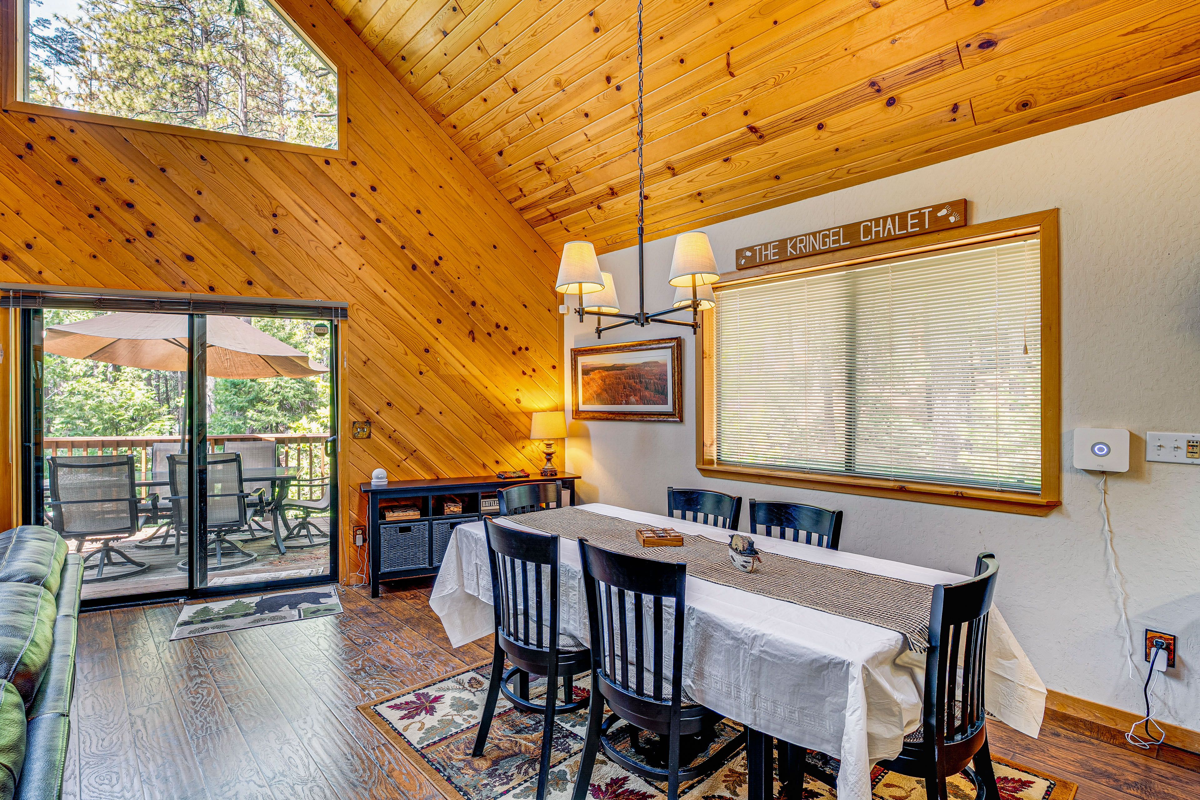 Dining Area | Main Level | Dishware & Flatware