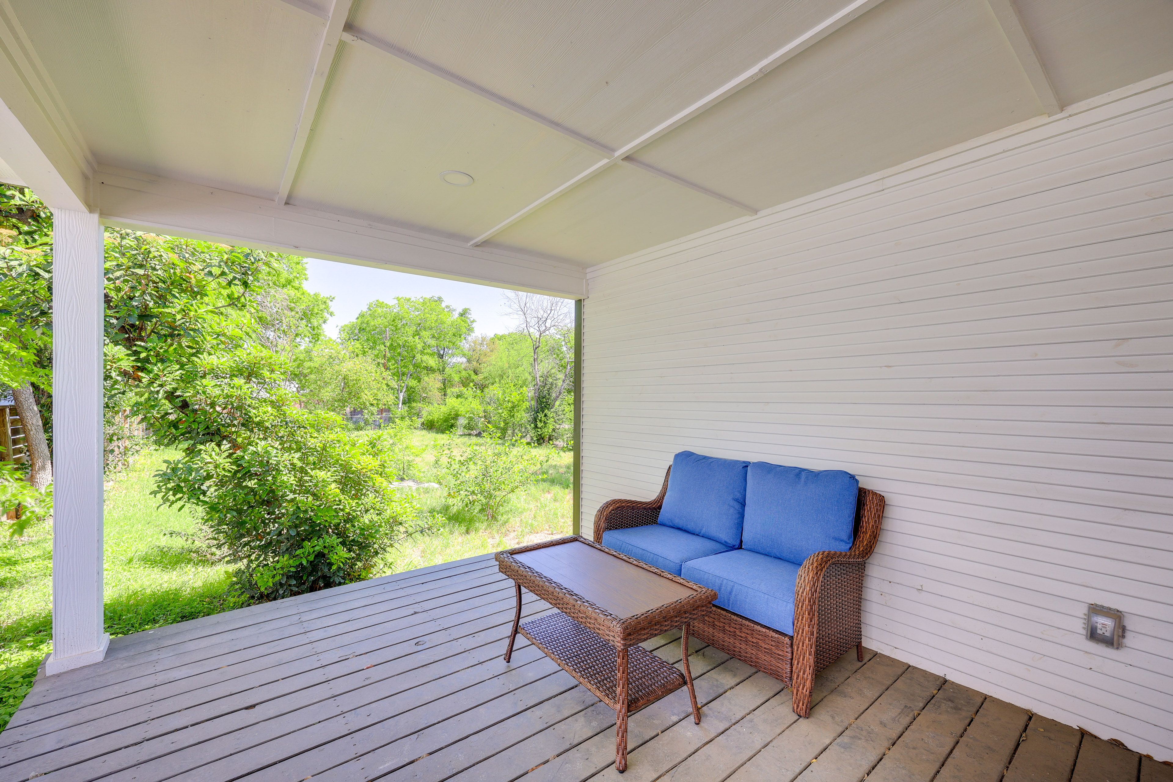 House Exterior | Furnished Deck