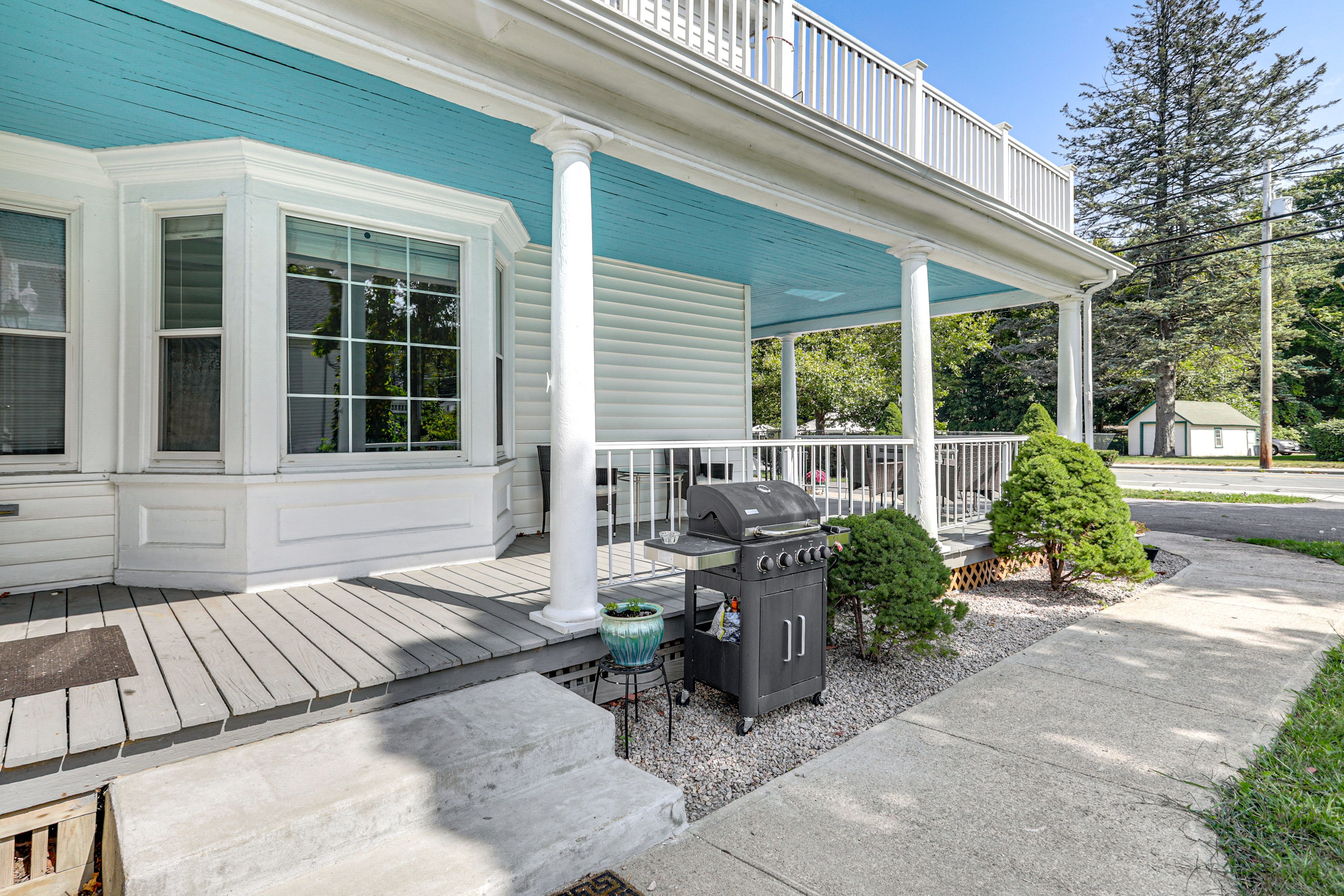 Private Outdoor Space | Gas Grill | Fire Pit