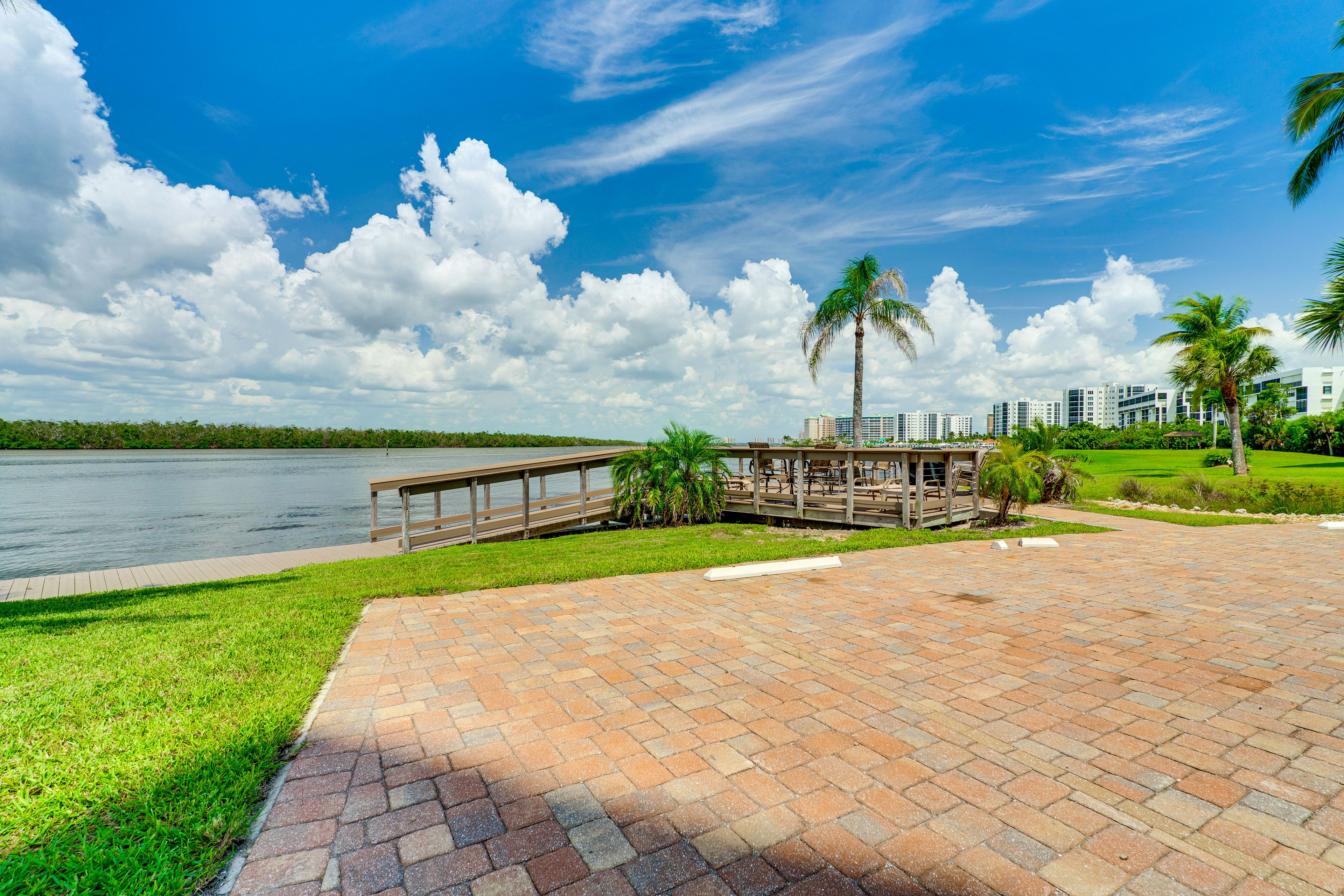 Harbour Pointe | Community Amenities