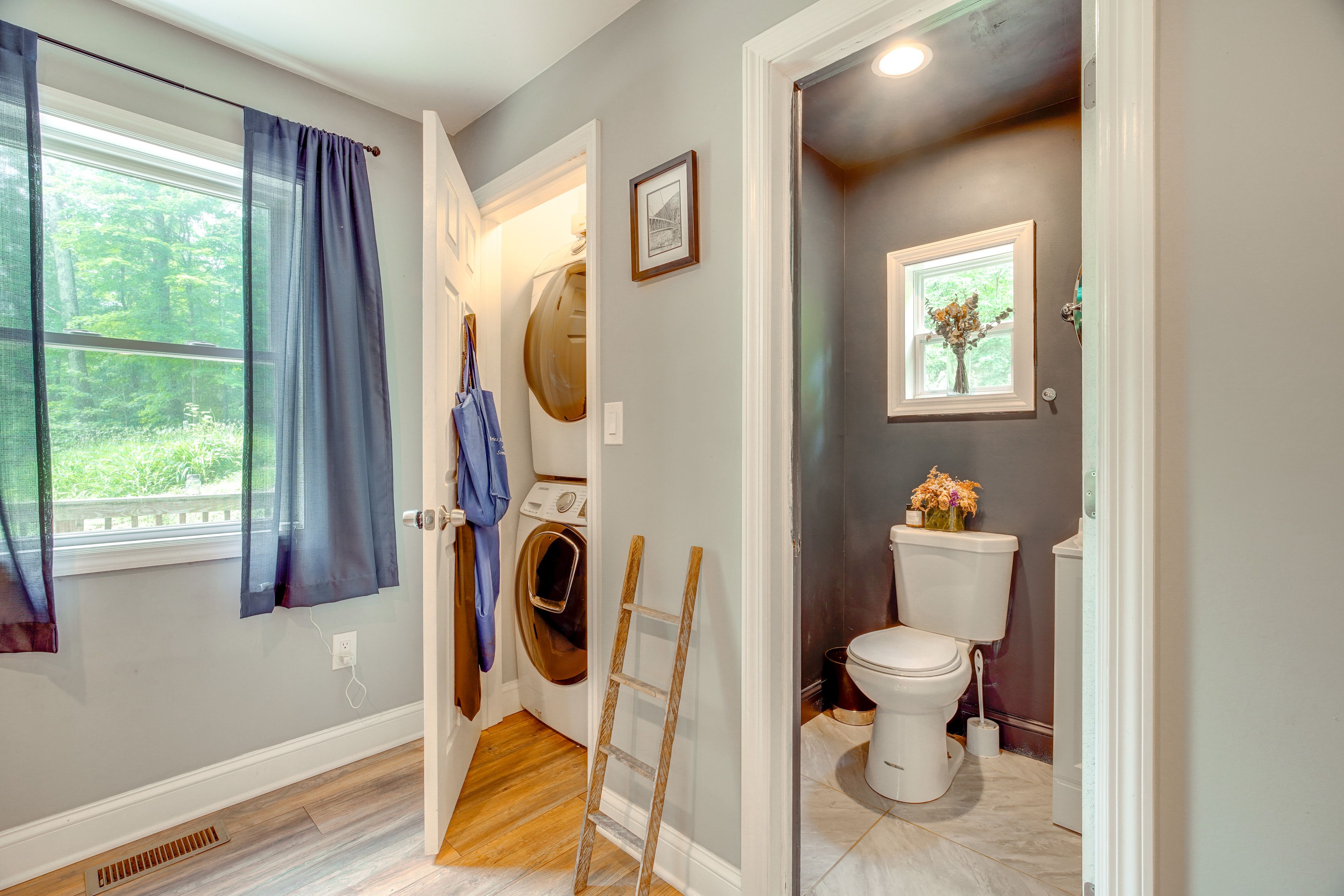 Half Bathroom | Laundry | 1st Floor