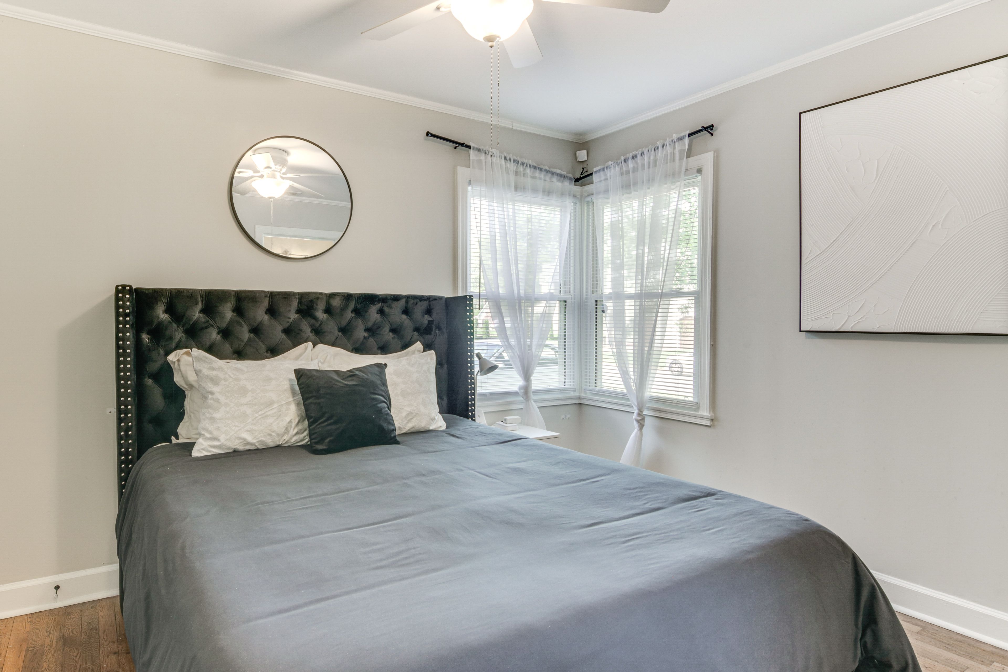 Bedroom 1 | Queen Bed | En-Suite Bathroom