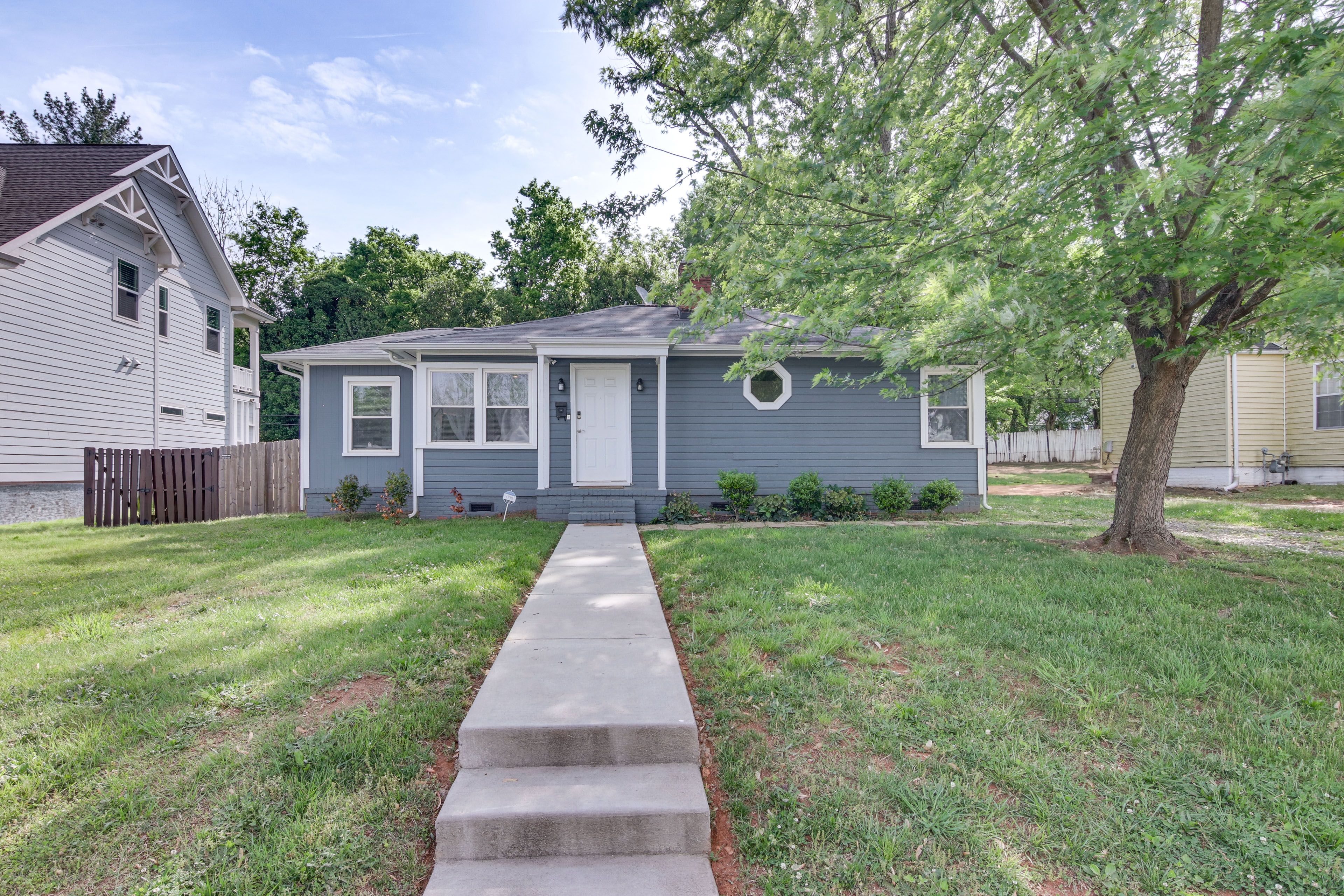 Property Exterior | Single-Story Home | Keyless Entry