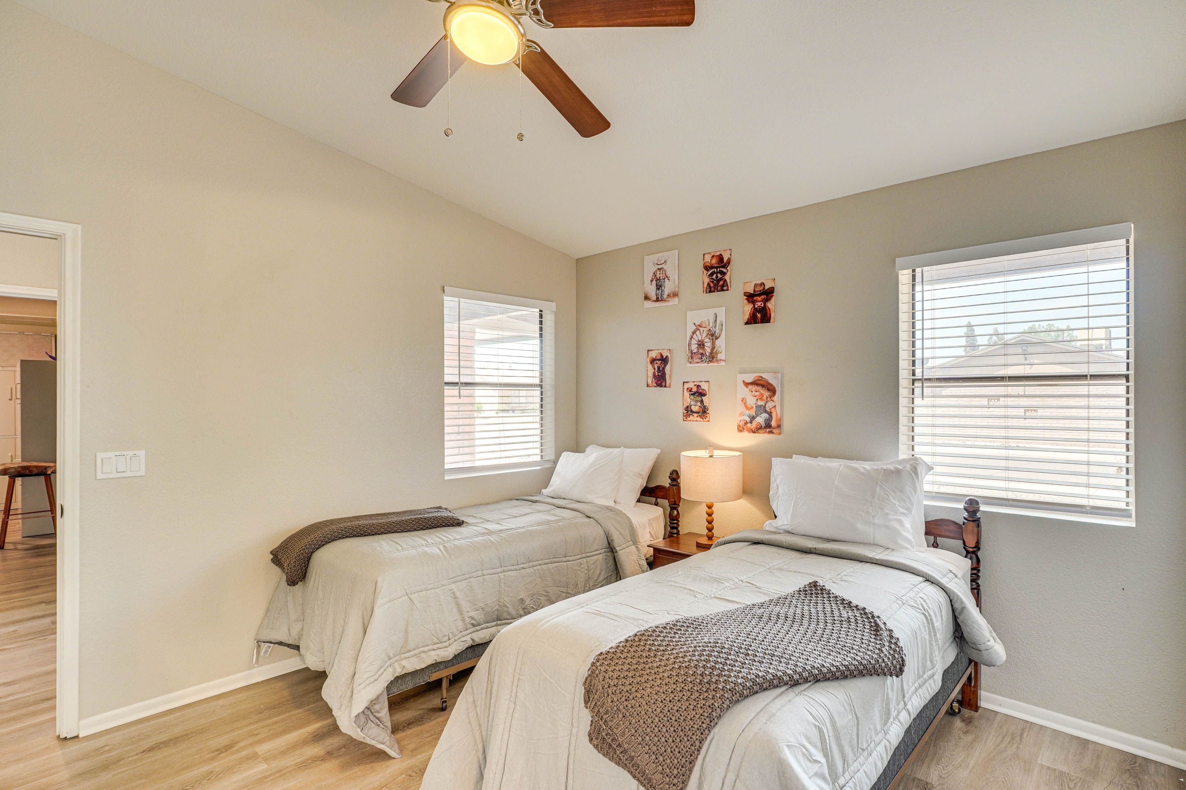 Bedroom 2 | 2 Twin Beds
