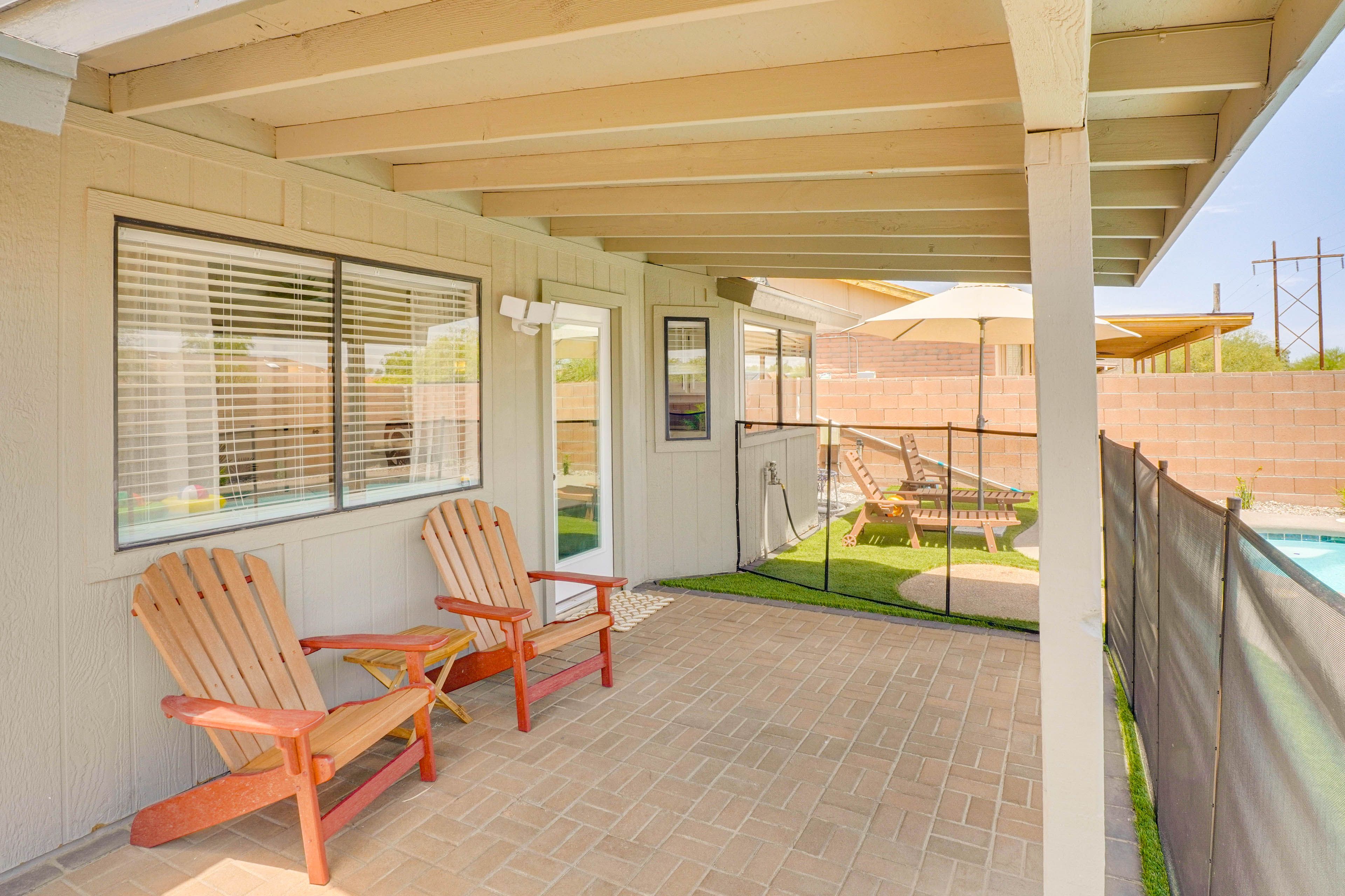 Patio | Seating