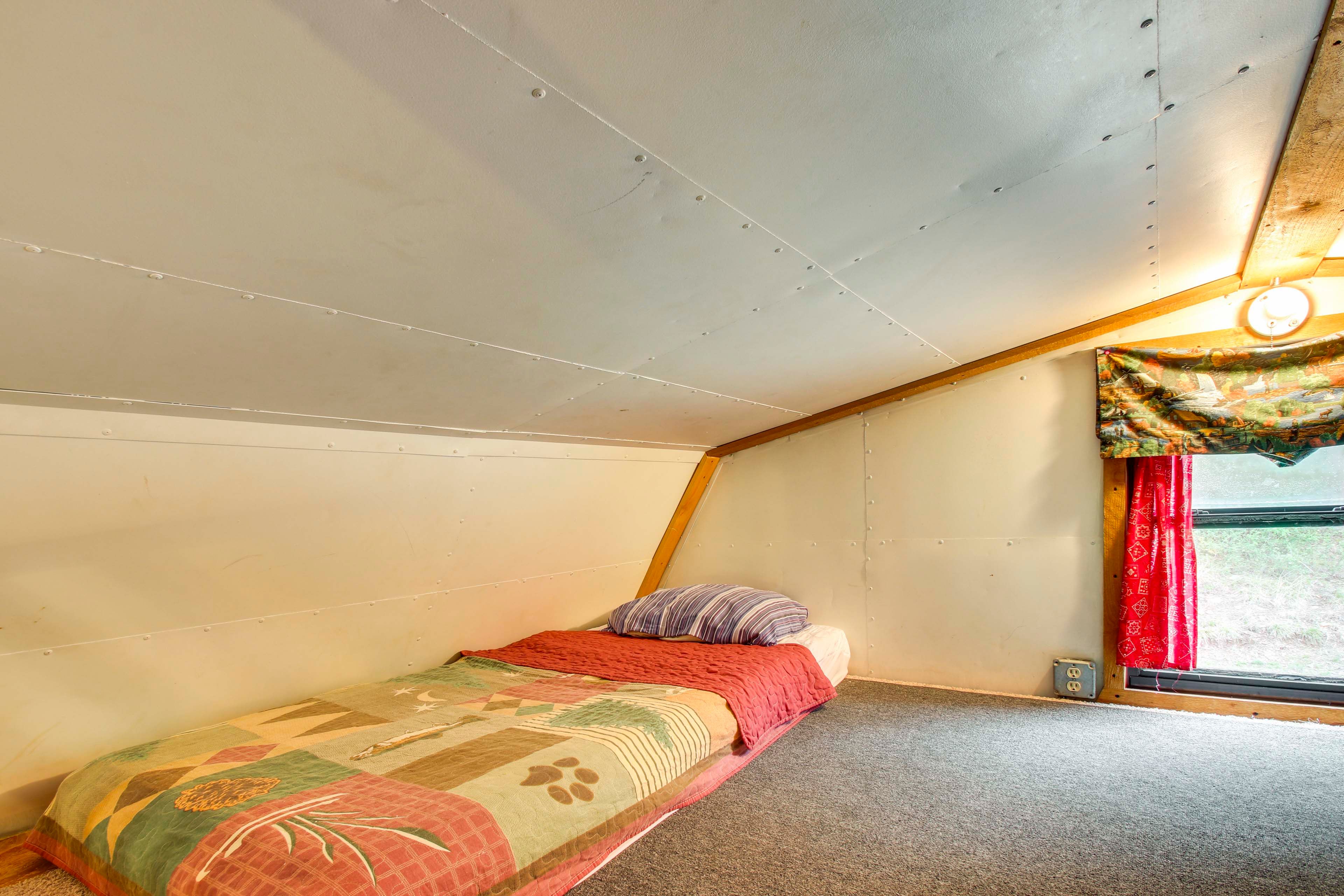 Studio | Loft | Twin Mattress | Queen Mattress