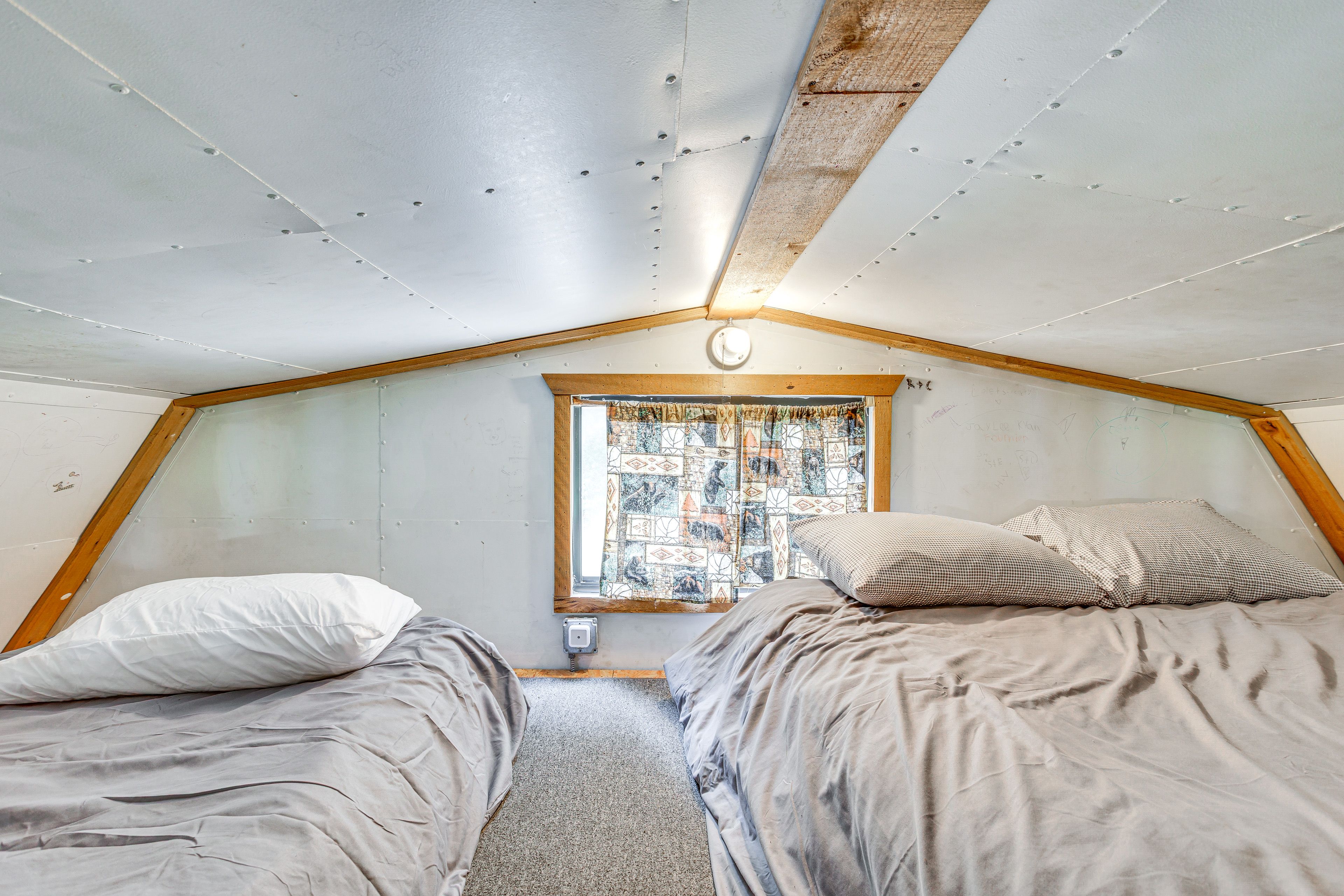 Studio | Loft | Queen Mattress | Twin Mattress