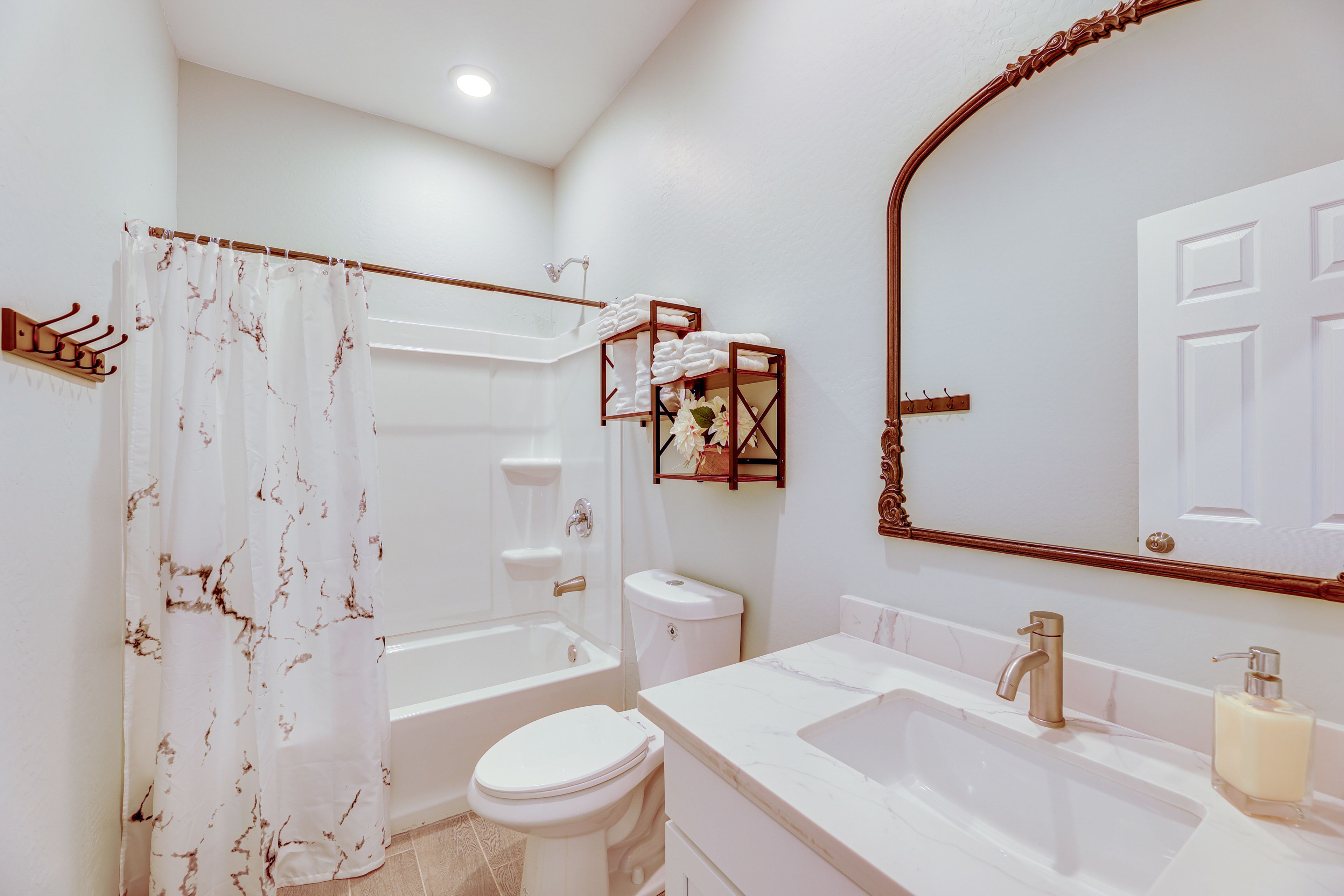 Full Bathroom