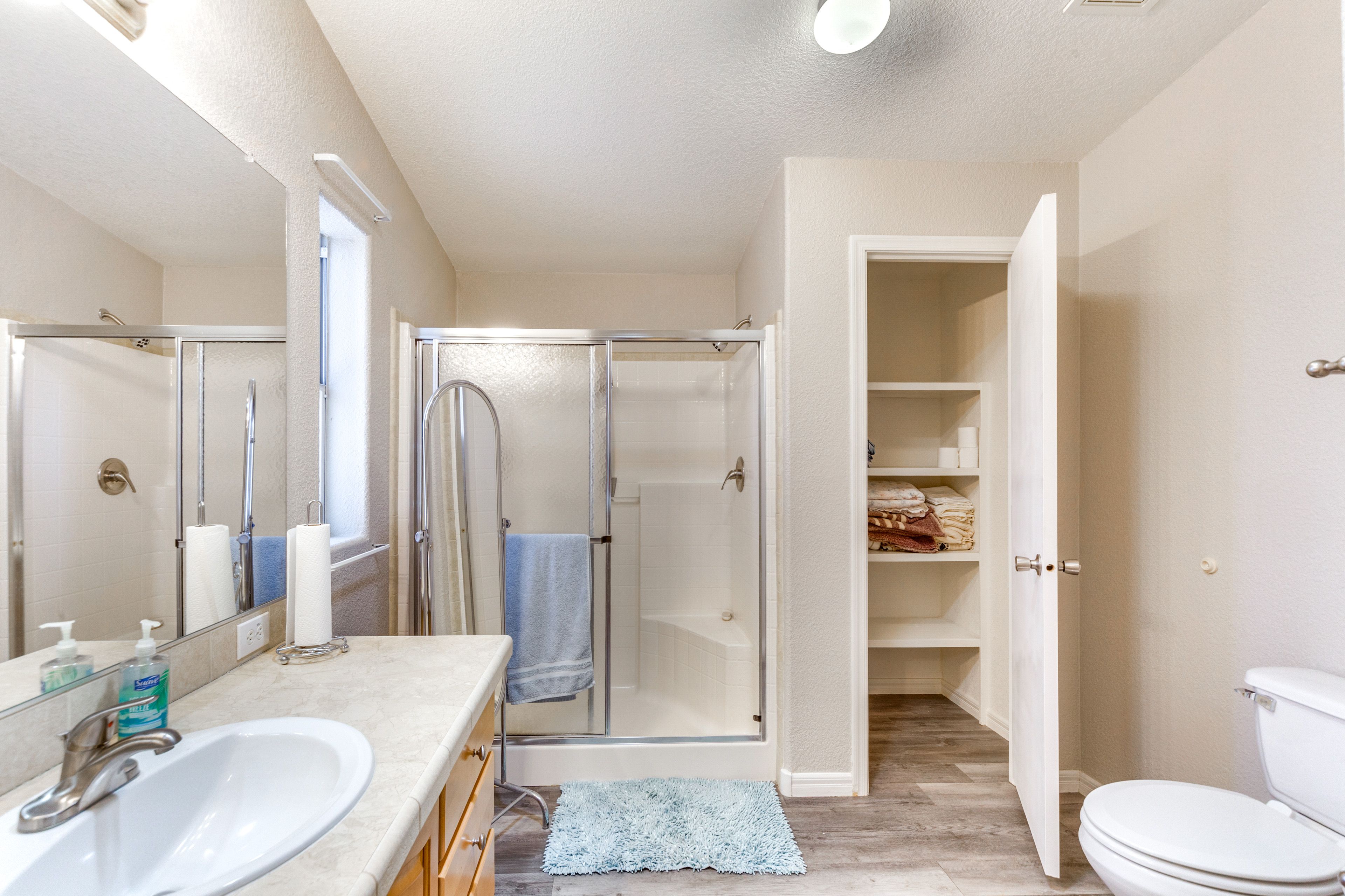 Full Bath | Towels