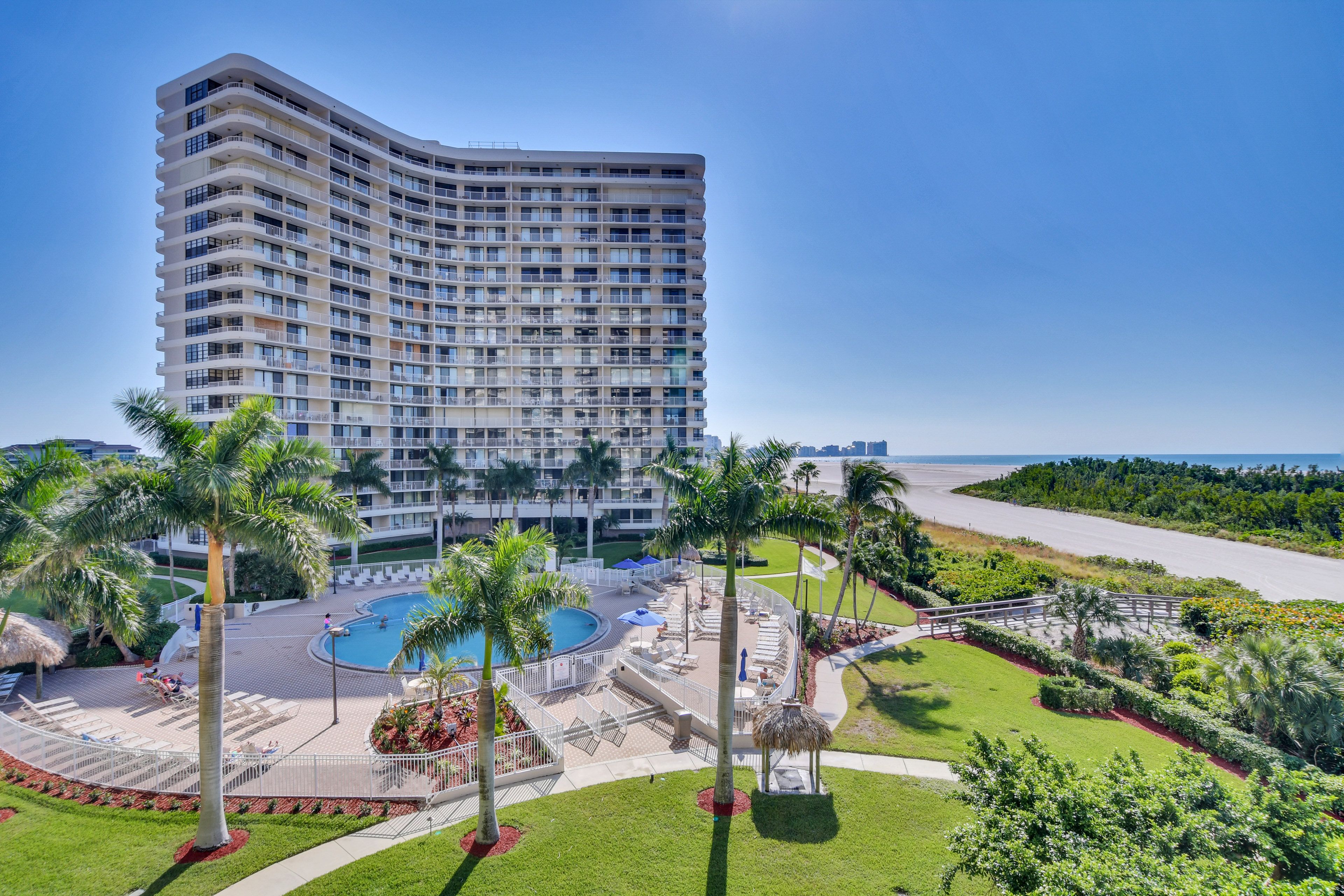 Gulf & Pool Views