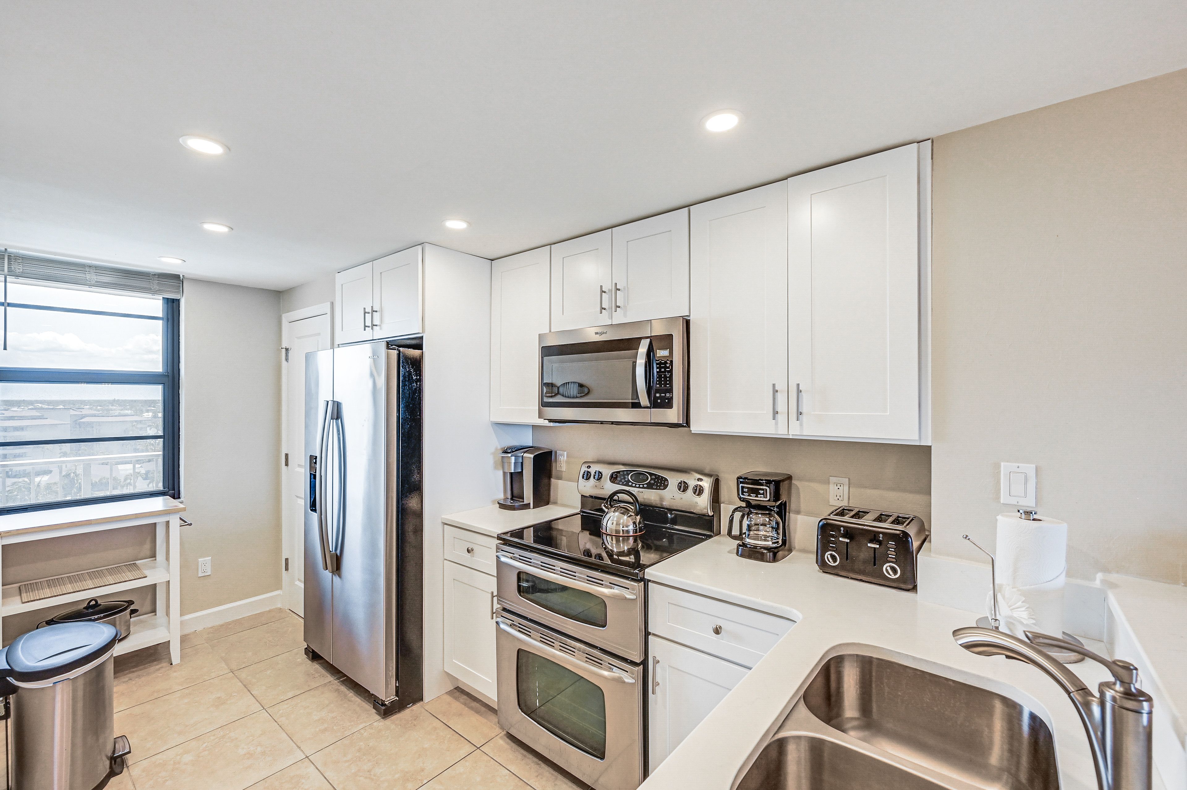Kitchen | Drip & Keurig Coffee Makers