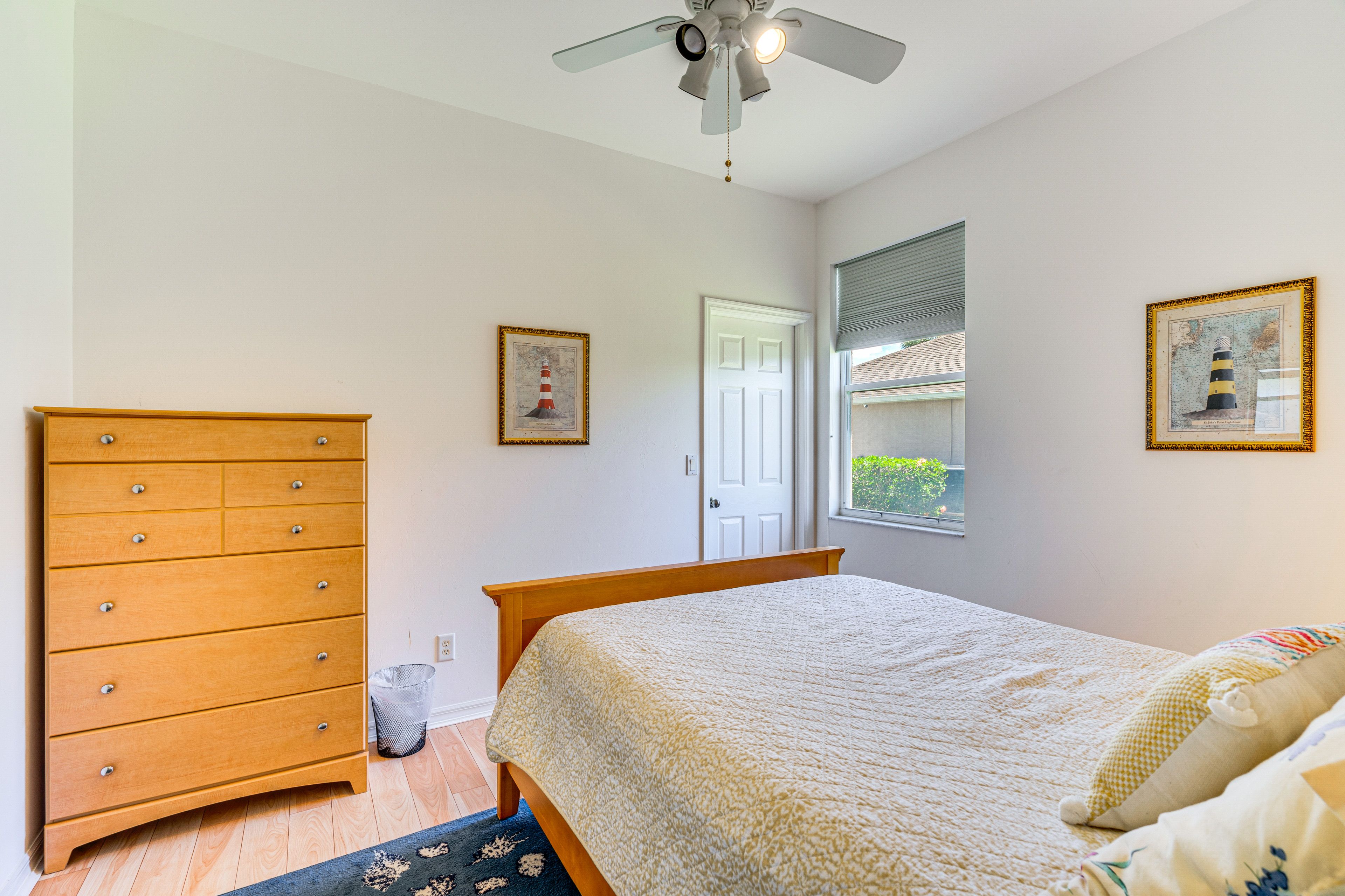 Bedroom 3 | Queen Bed