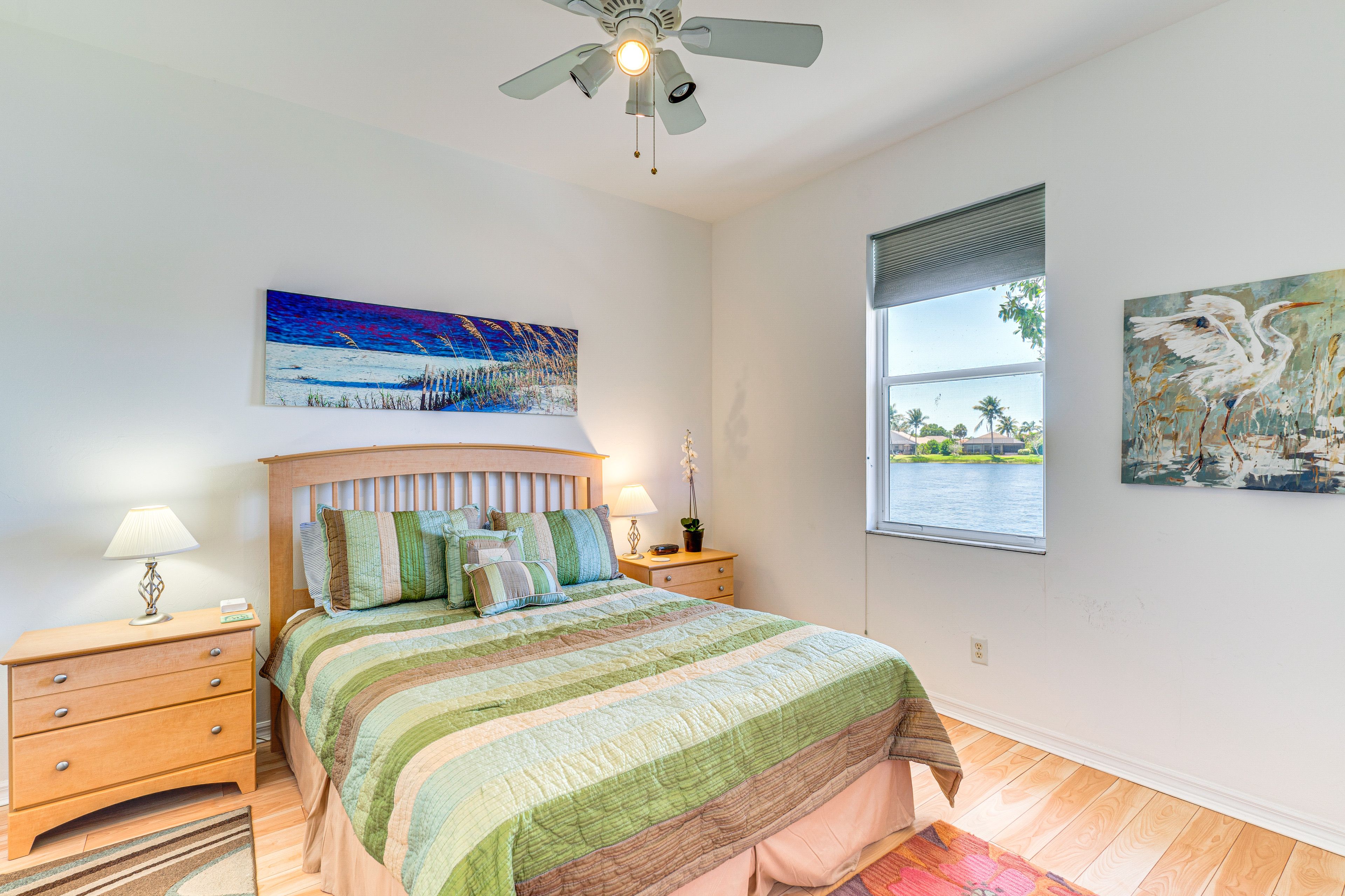 Bedroom 2 | Queen Bed