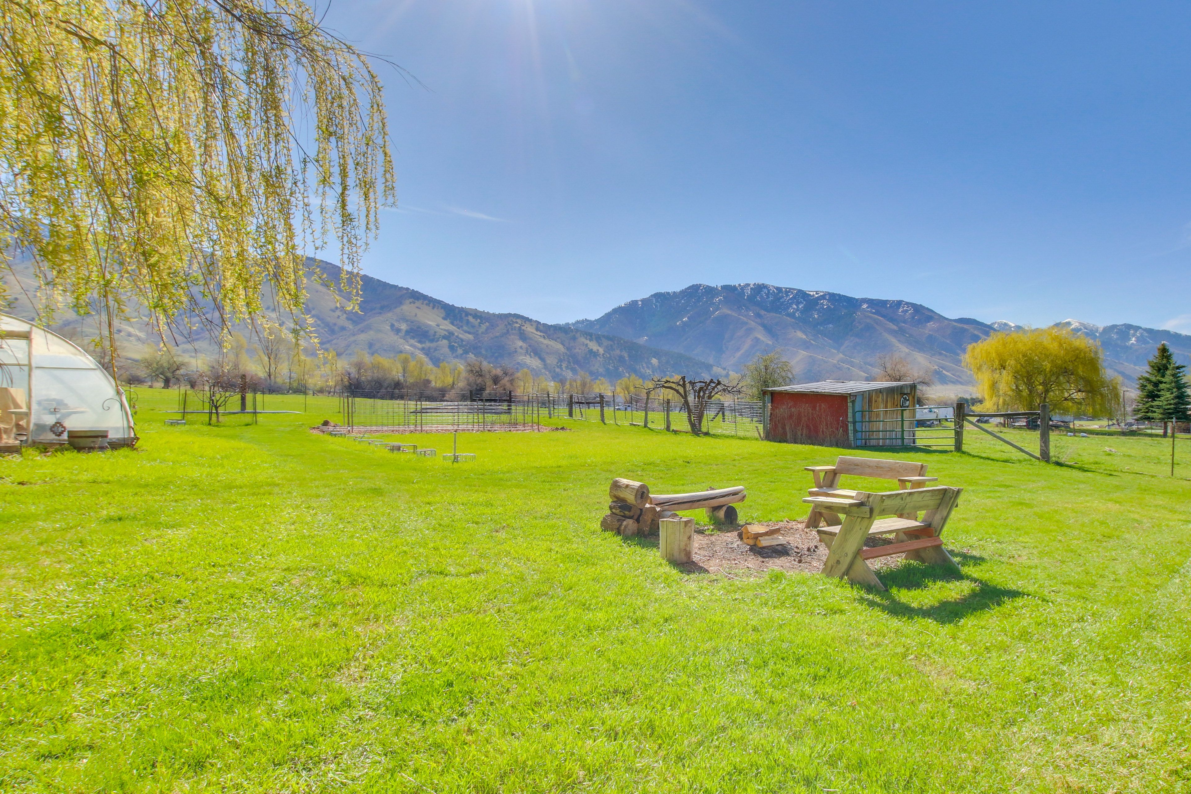 North Logan Vacation Rental | 6BR | 3BA | 3,575 Sq Ft | Stairs Required