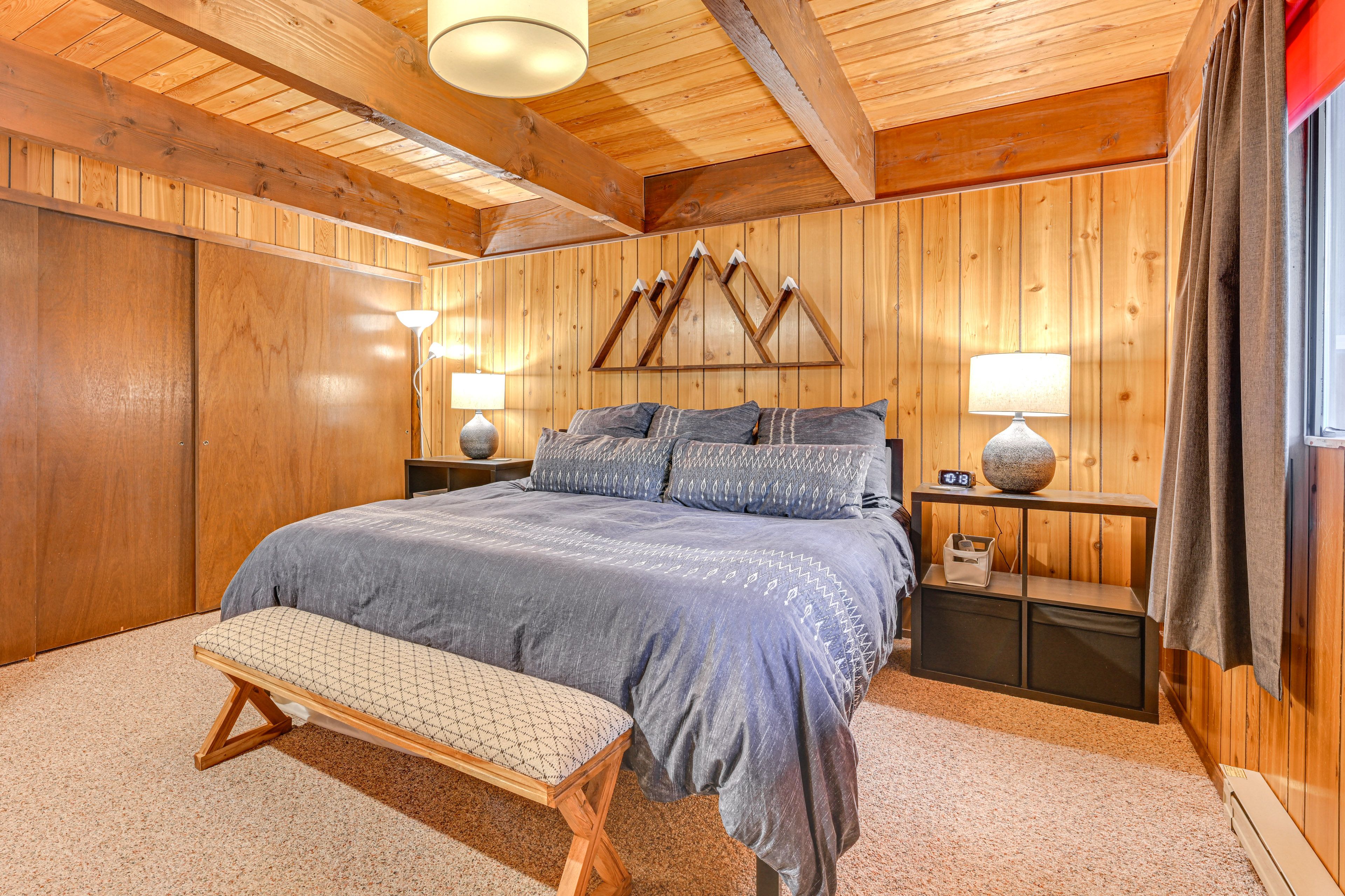 Bedroom 1 | 1st Floor | King Bed | Linens Provided