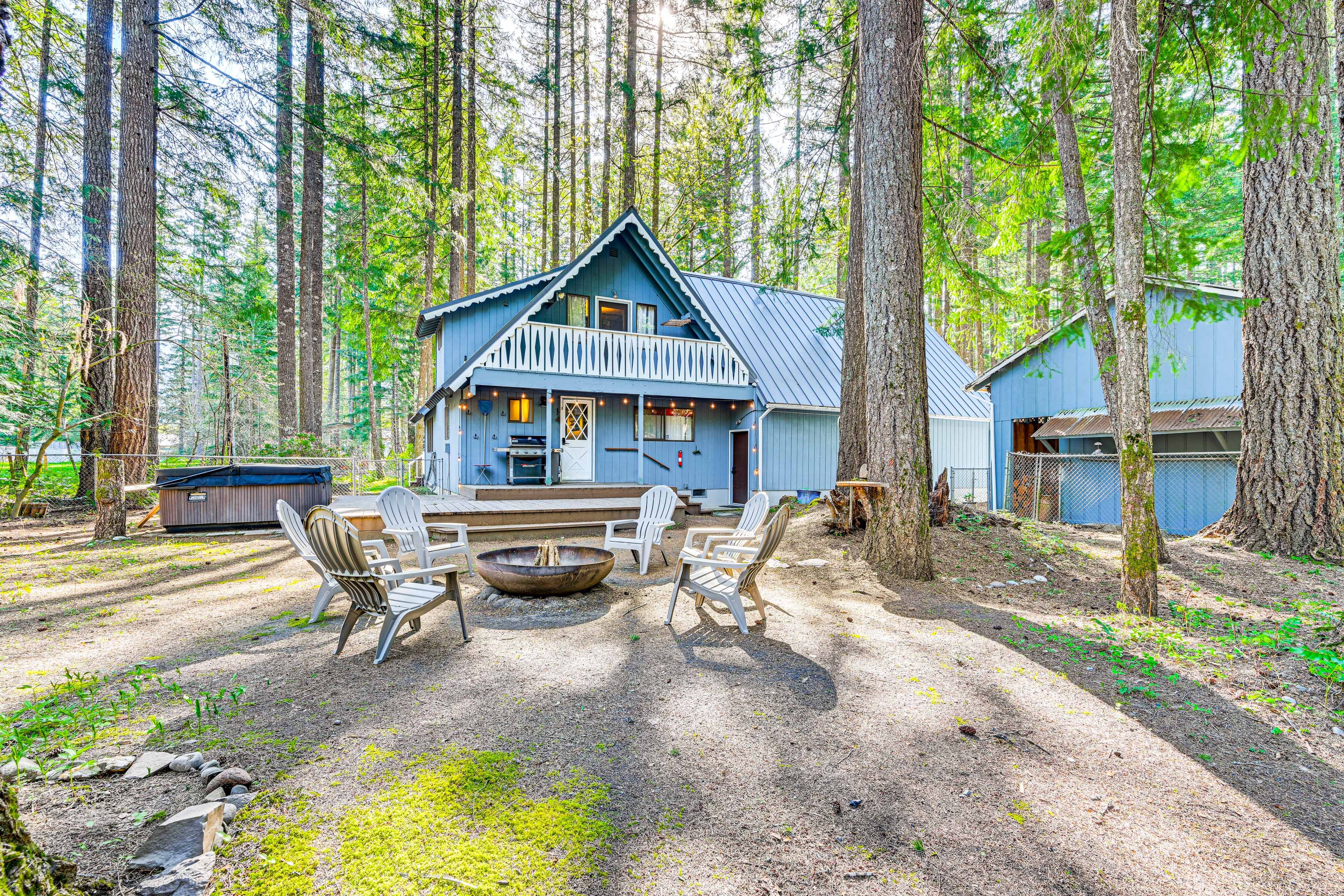 Packwood Vacation Rental | 3BR | 2BA | Stairs Required | 2,150 Sq Ft