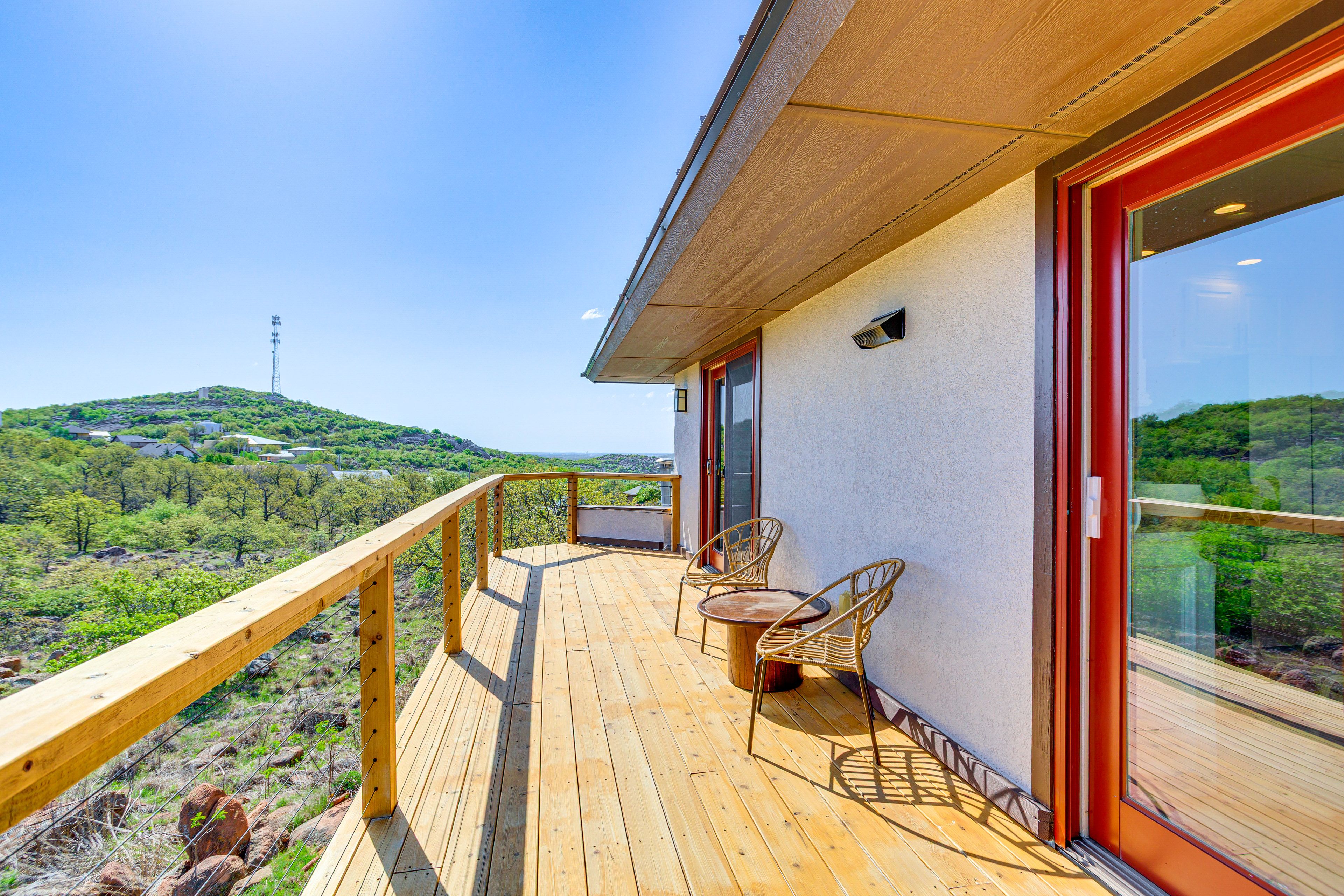 Private Deck | Outdoor Seating