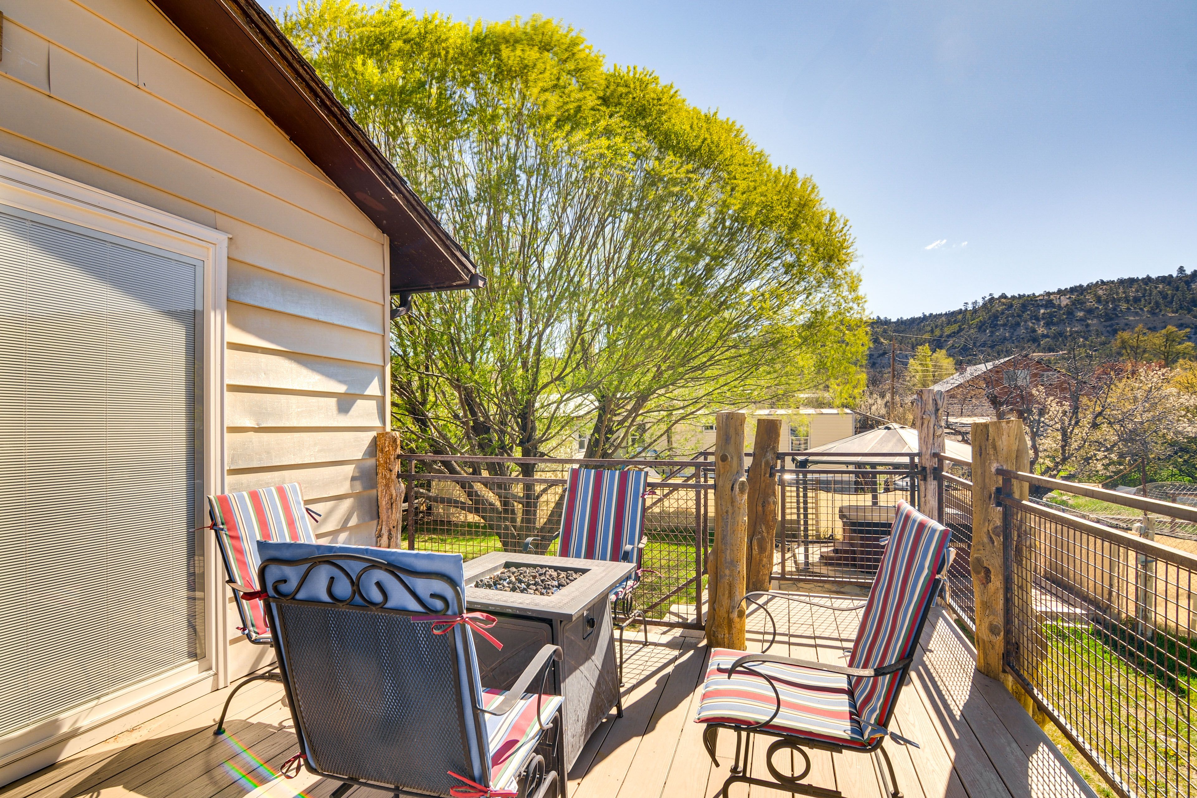 Private Deck | Fire Pit | Outdoor Seating