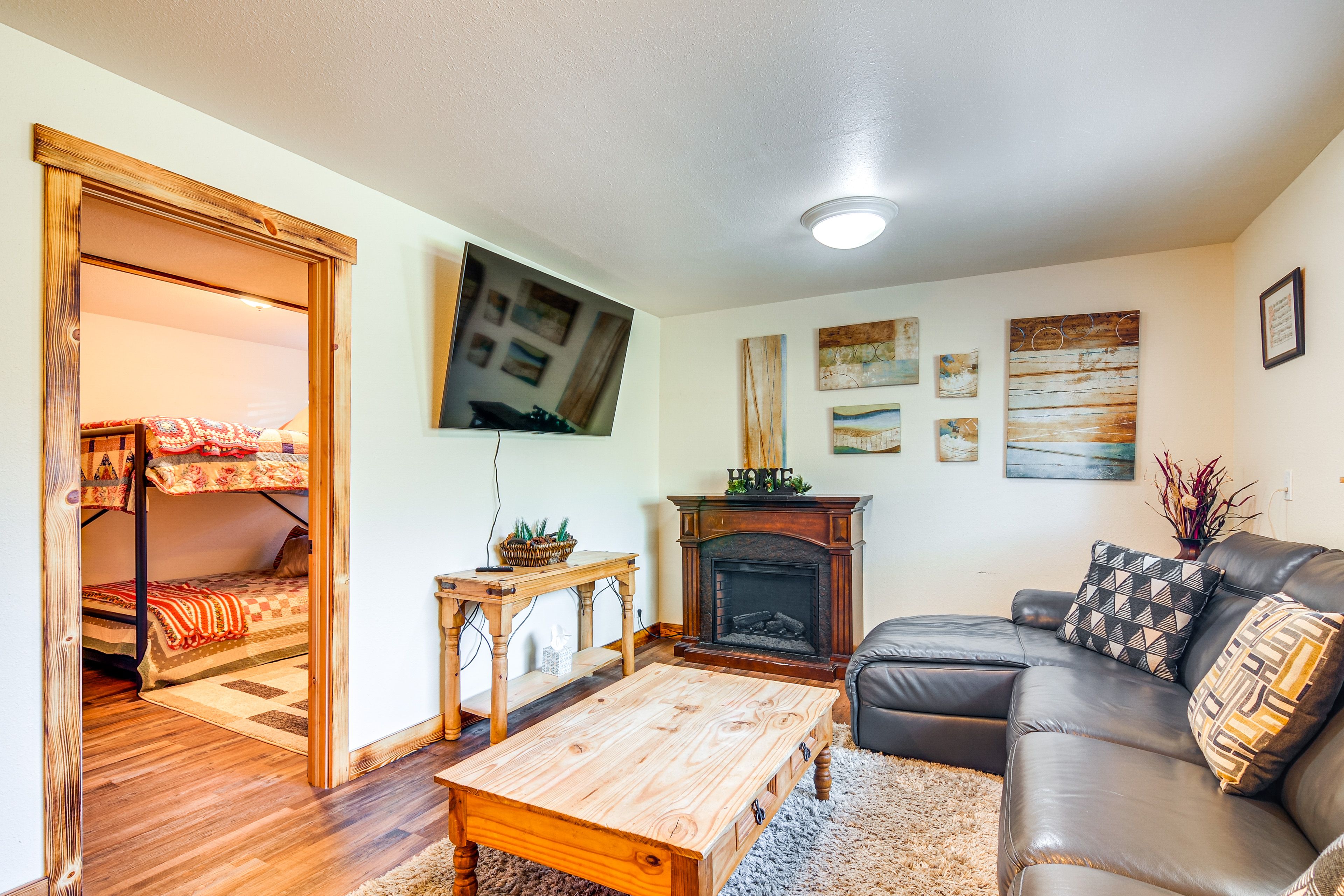 Living Room | Smart TV | Lower Level