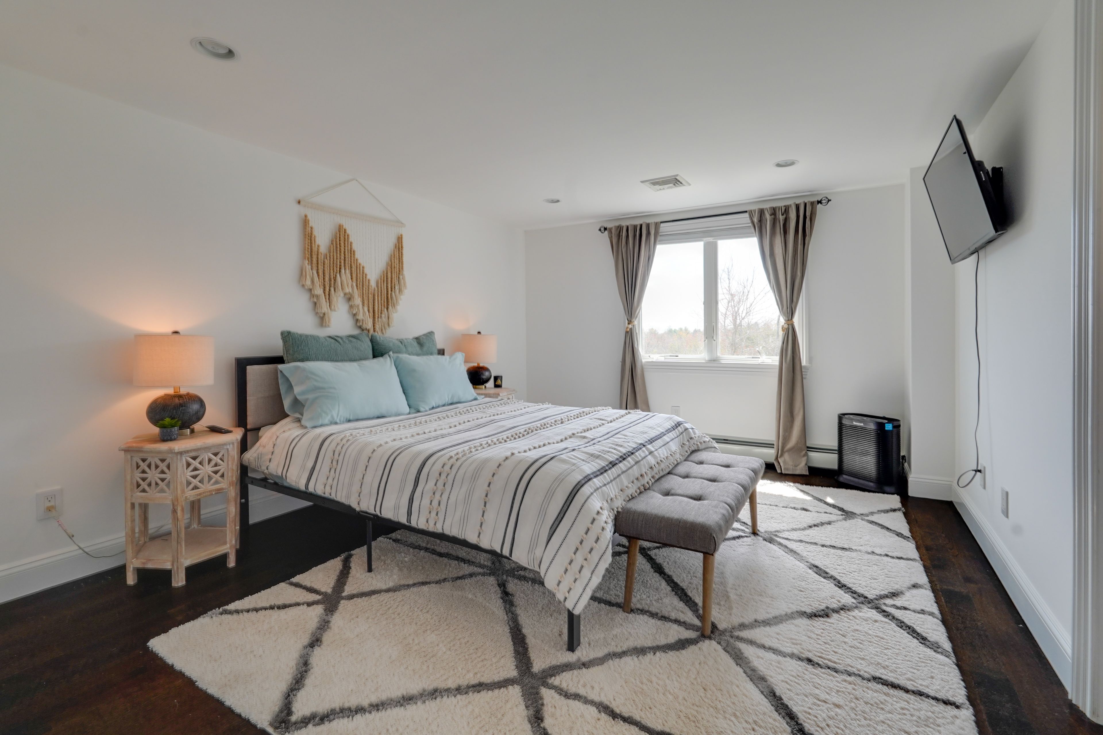 Bedroom 2 | Queen Bed | Upper Level