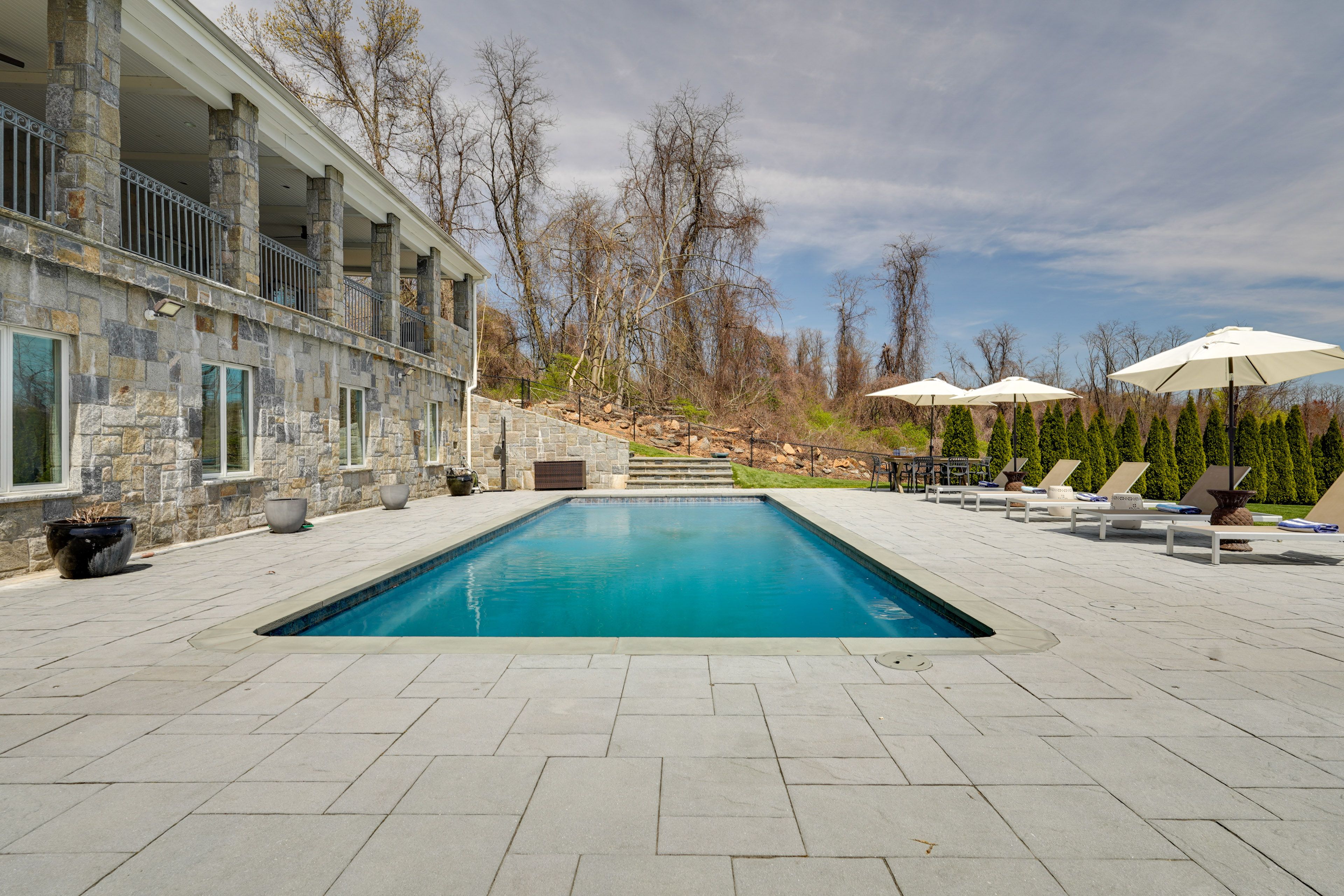 Private Pool | Gas Fire Pit | Outdoor Dining Area