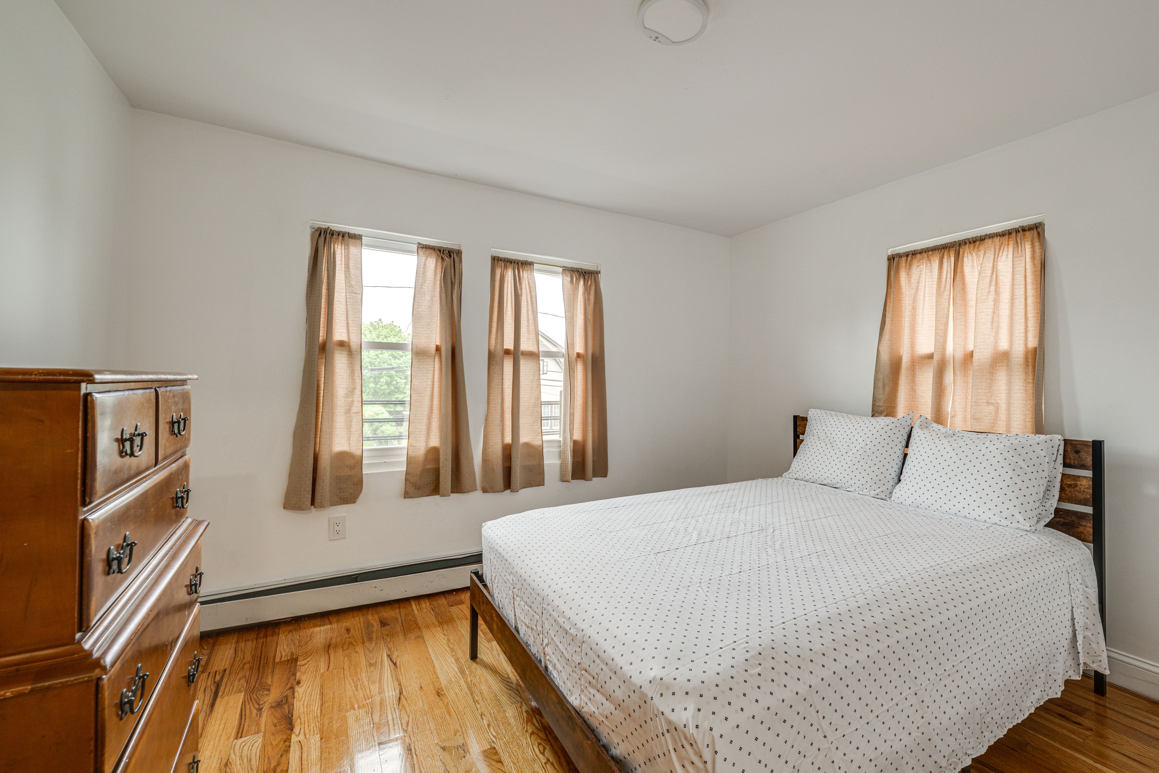 Bedroom 4 | 2nd Floor | Queen Bed | Linens Provided