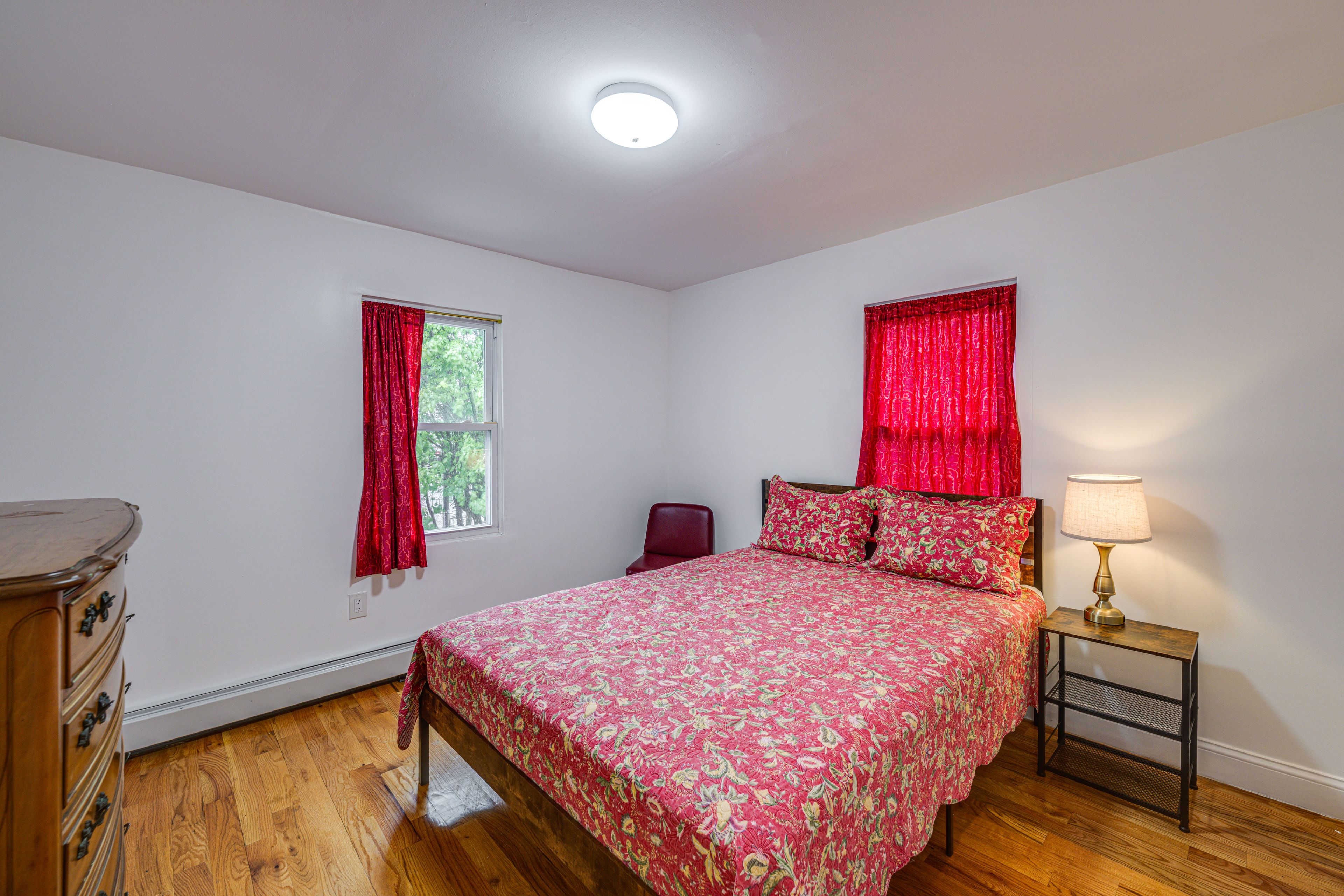 Bedroom 3 | 2nd Floor | Queen Bed | Linens Provided