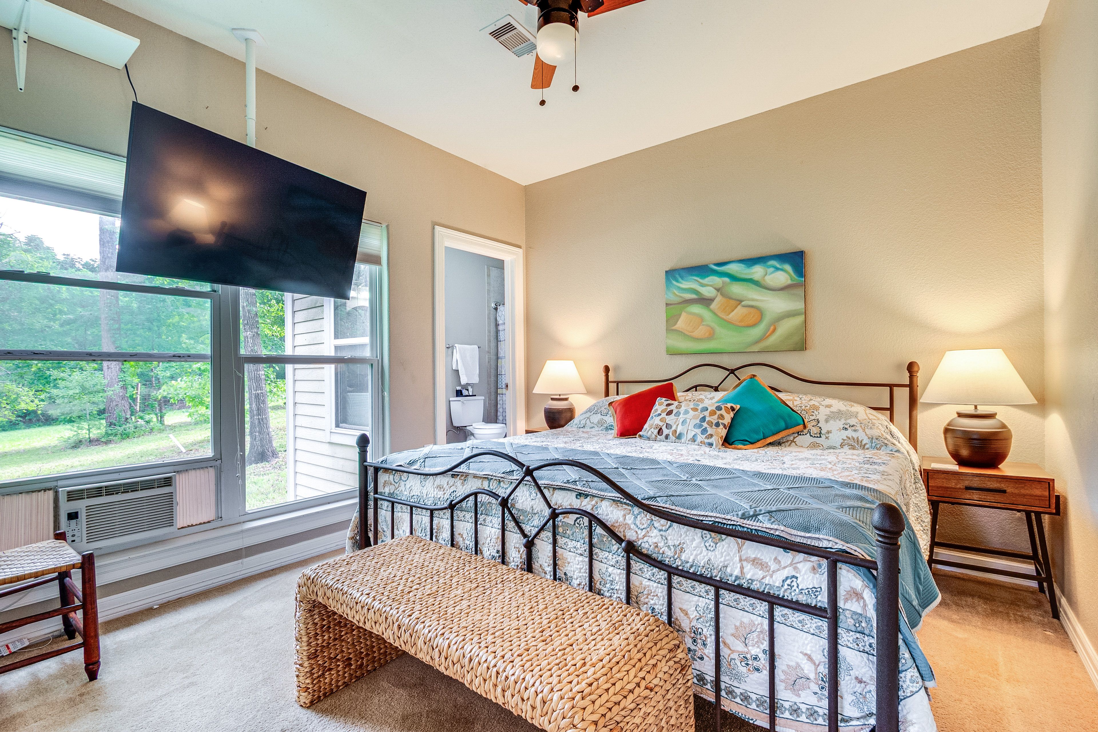 Bedroom 1 | 1st Floor | King Bed | Linens Provided