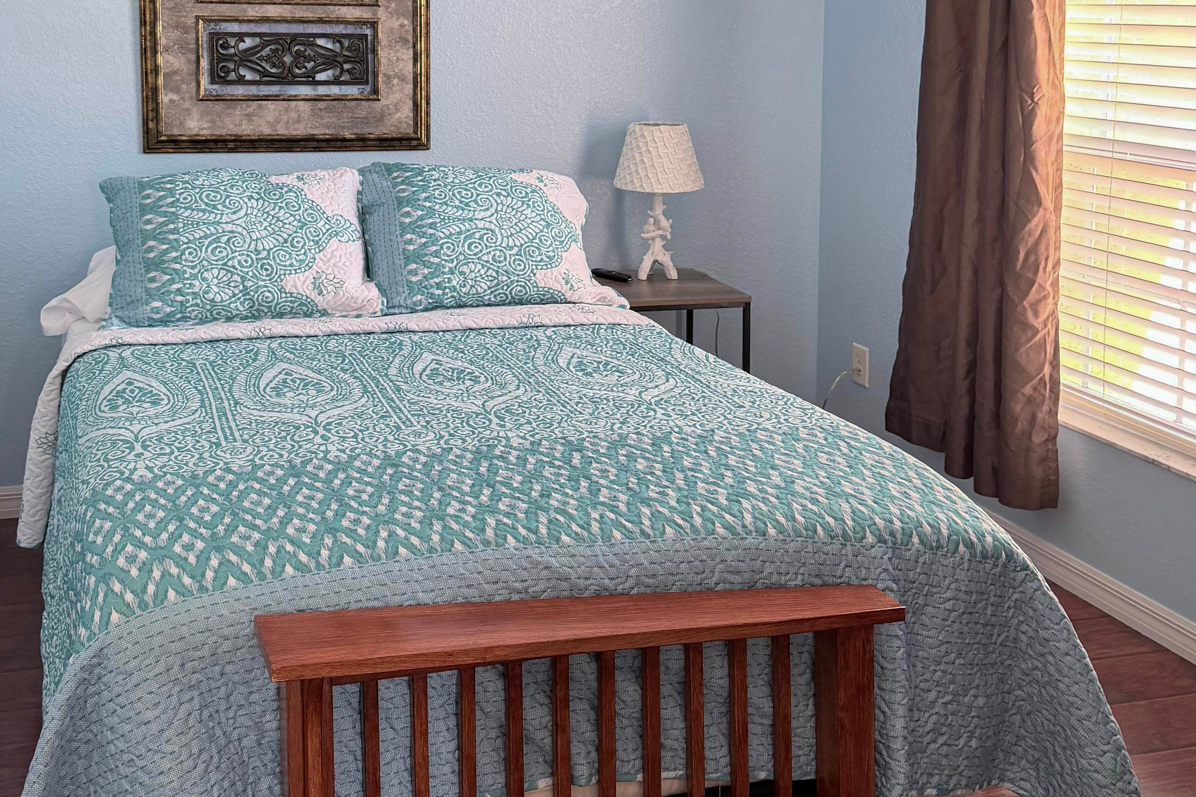 Bedroom 4 | Full Bed | Smart TV