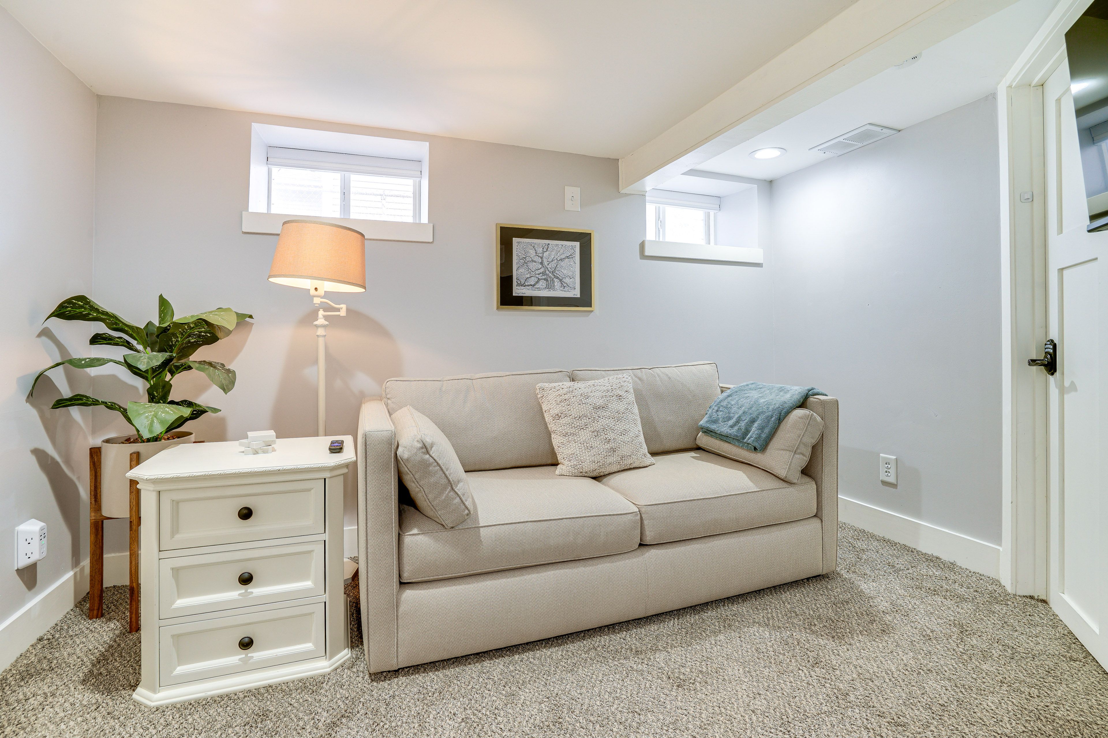 Sitting Room | Lower Floor