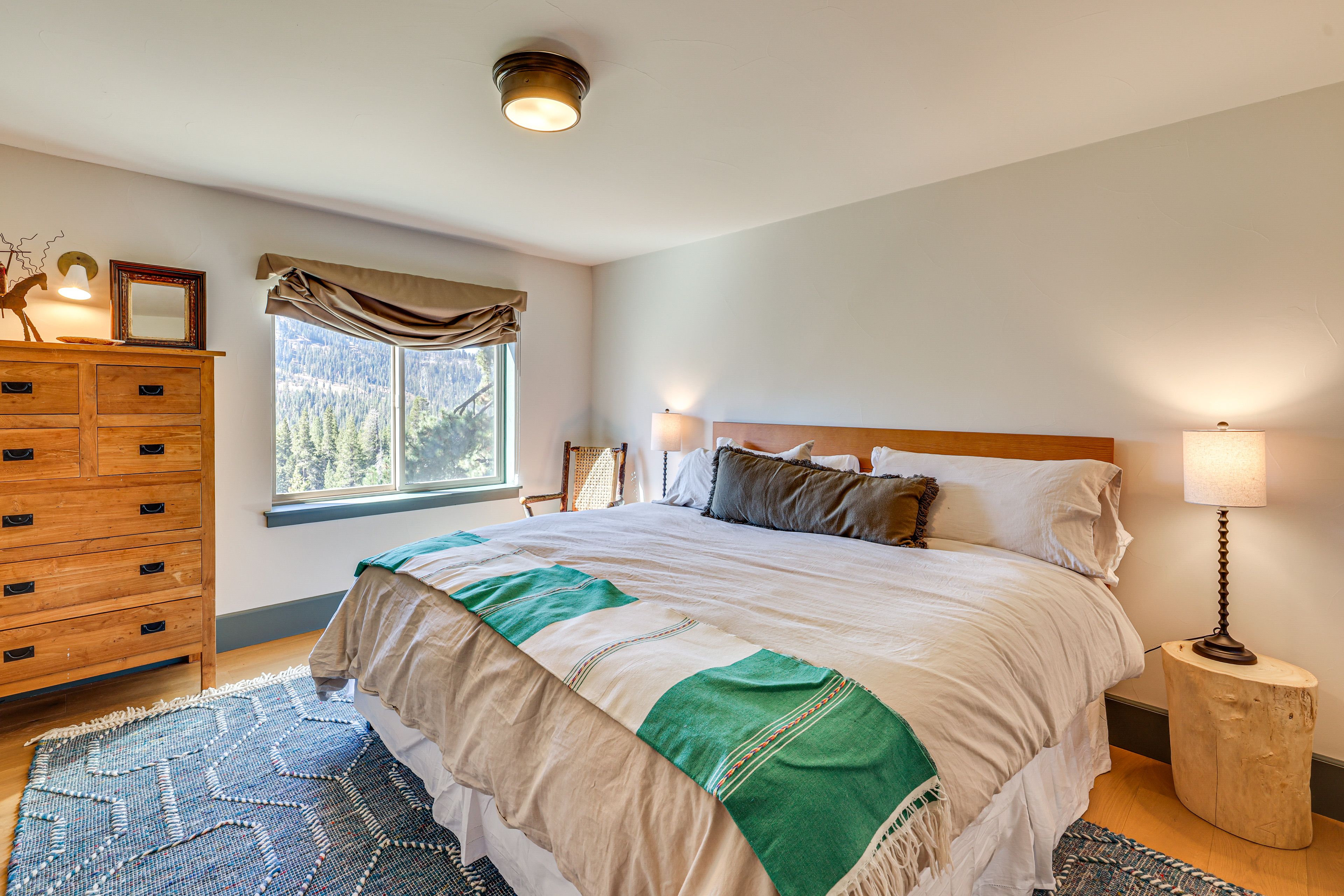 Bedroom 5 | King Bed | Lower Floor