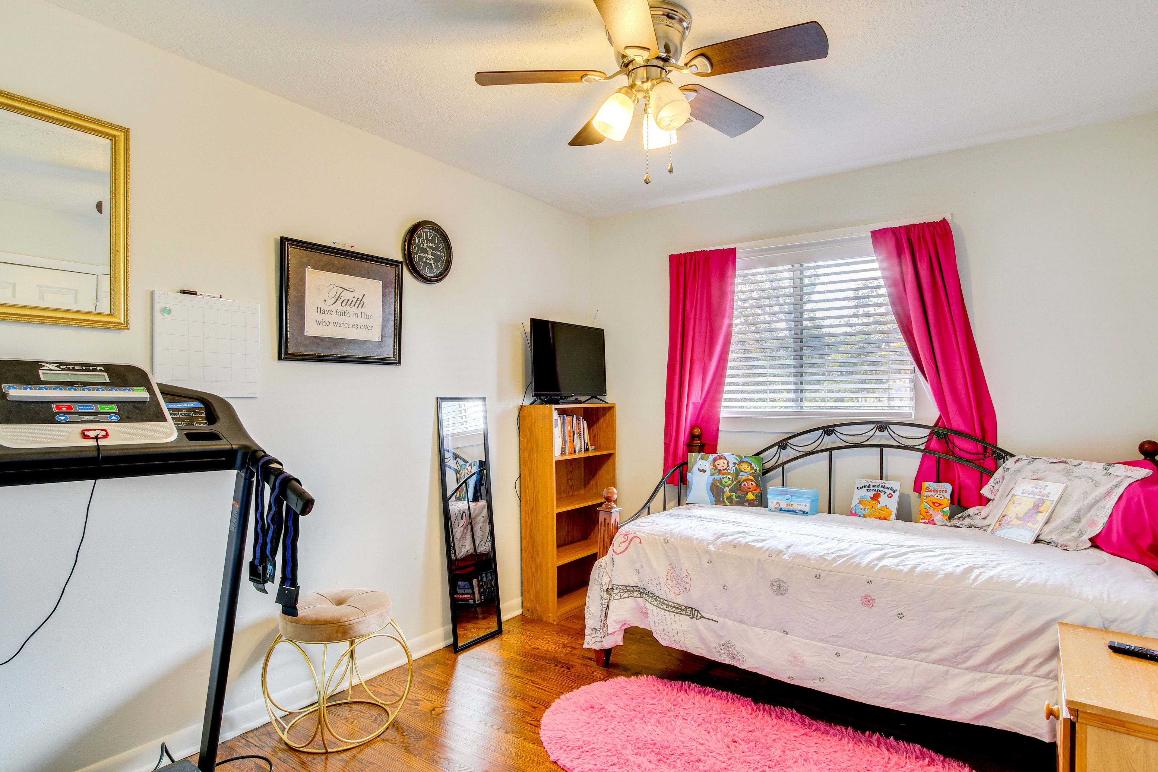 Bedroom 3 | Twin Daybed | Linens Provided