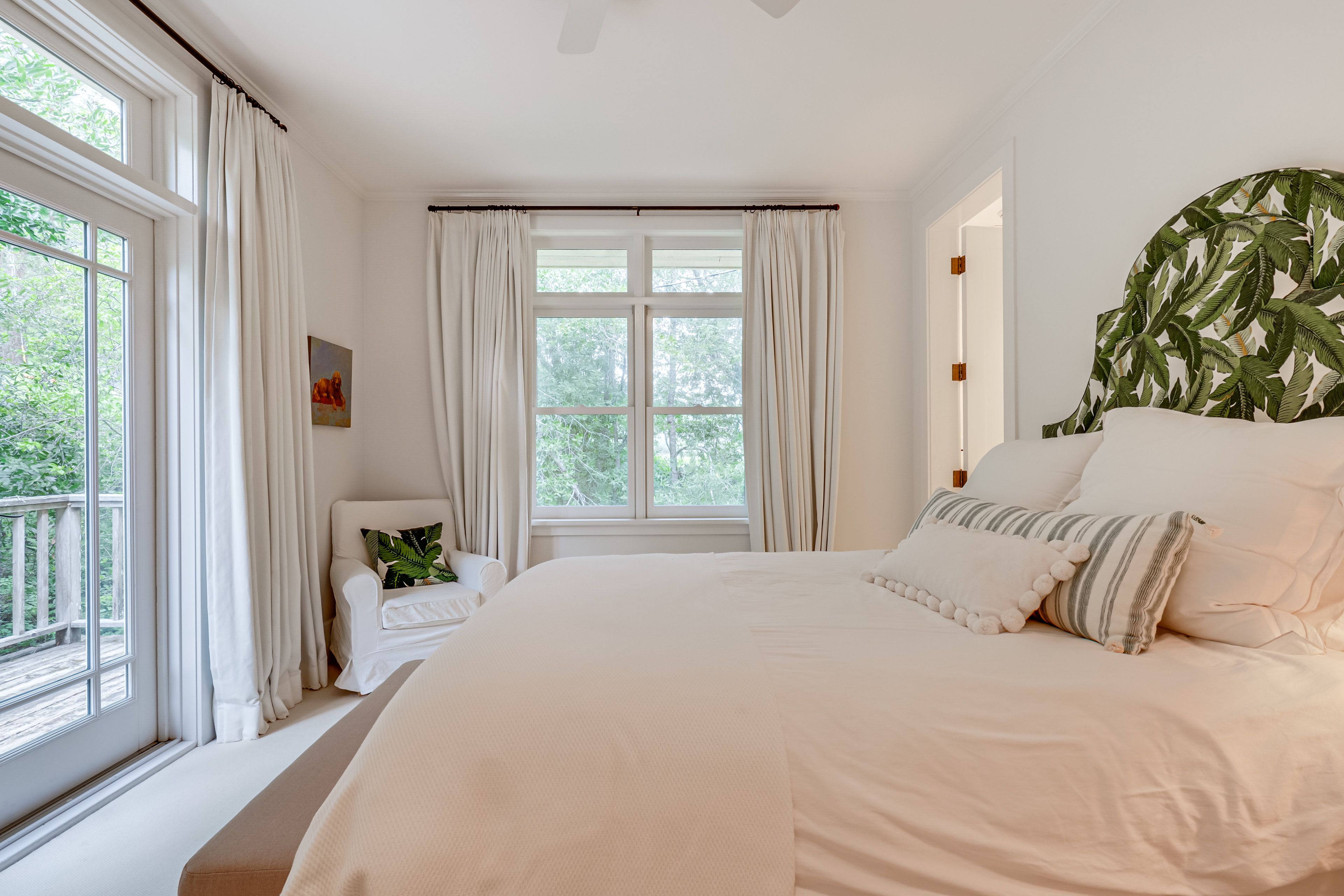 Bedroom 3 | Queen Bed | Smart TV | Deck Access